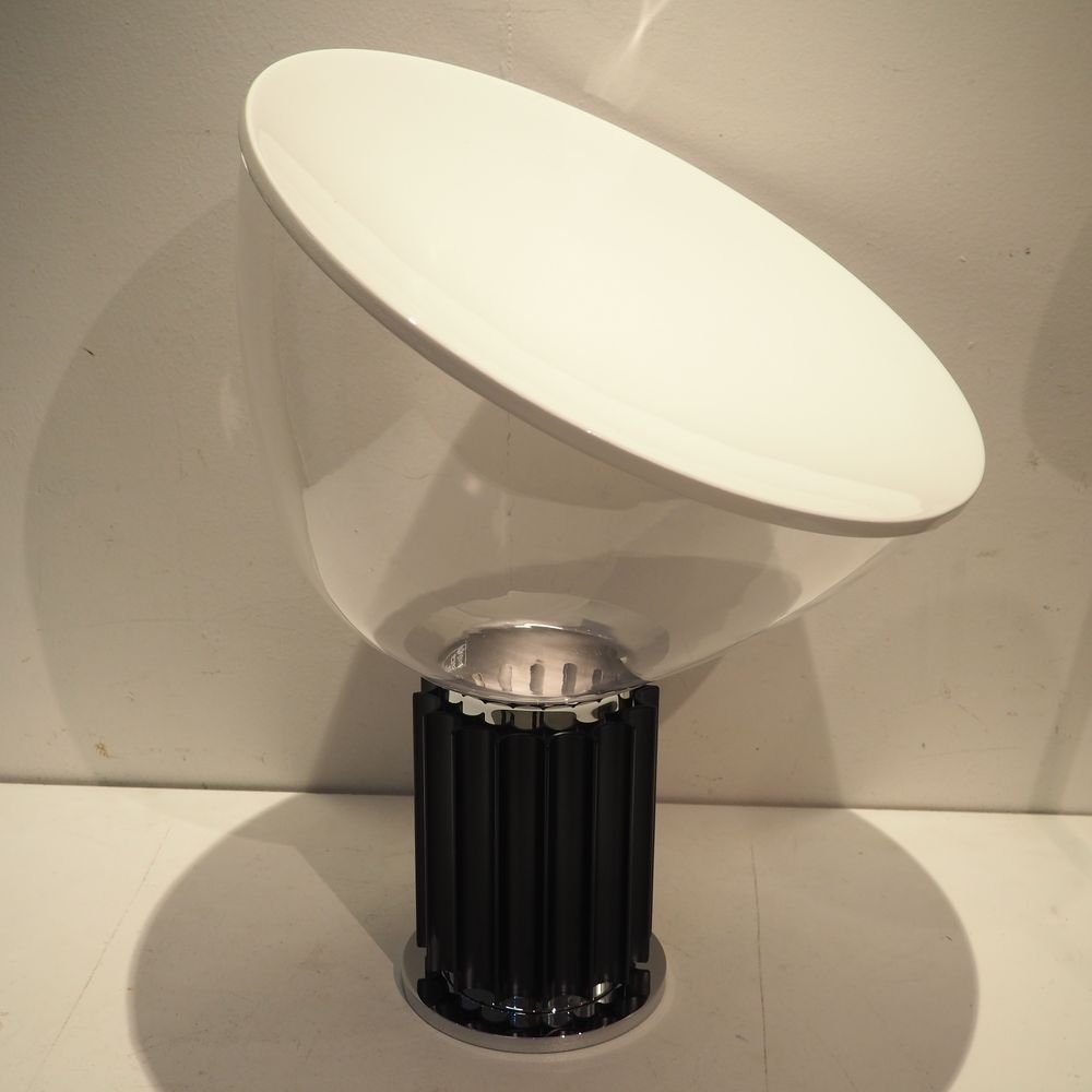 Null Castiglioni Achille et Pier (XX-XXI) / Flos : Lampe de table, modèle Taccia&hellip;