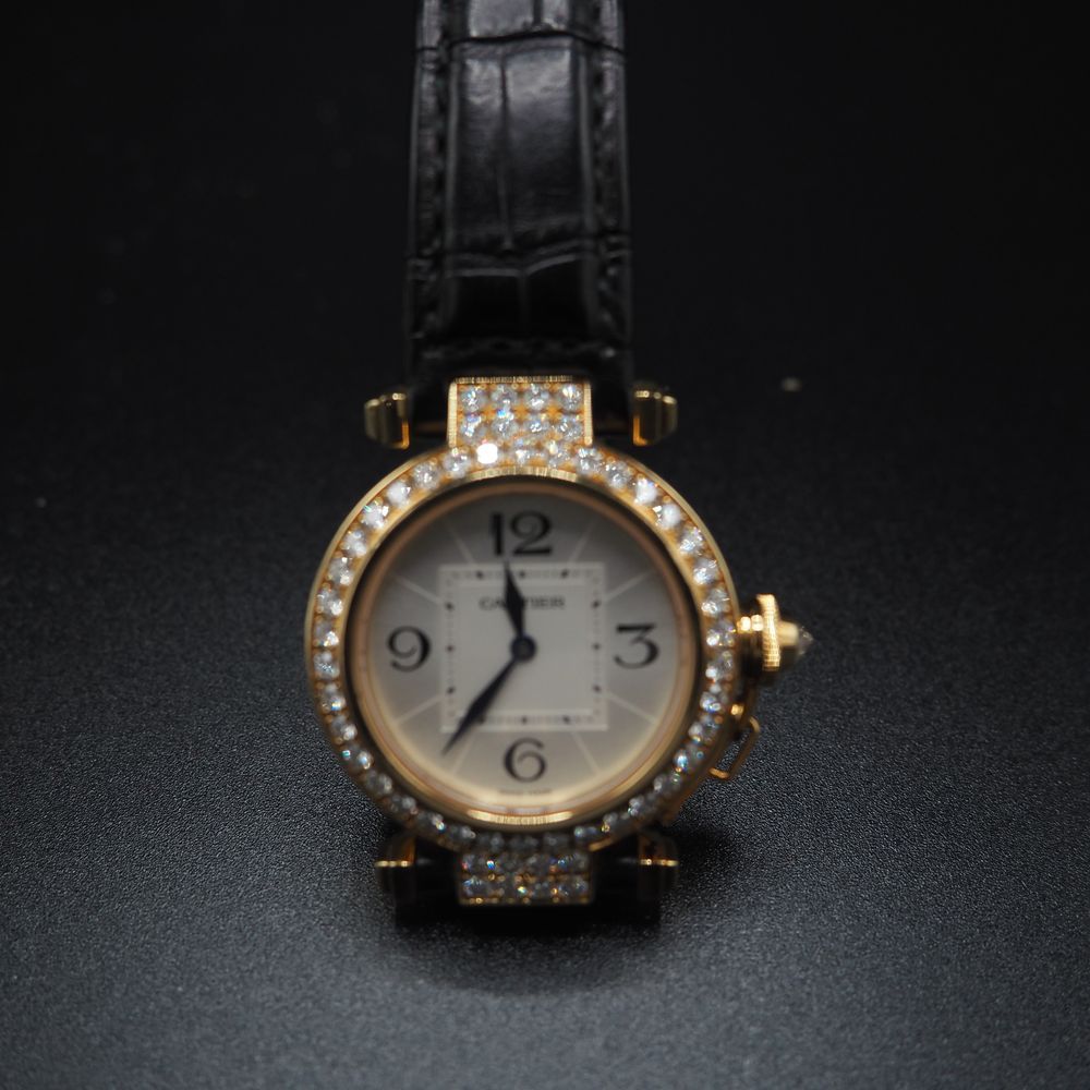 Null Cassa: orologio da donna, modello "Pasha", ref 2811, cassa circolare in oro&hellip;