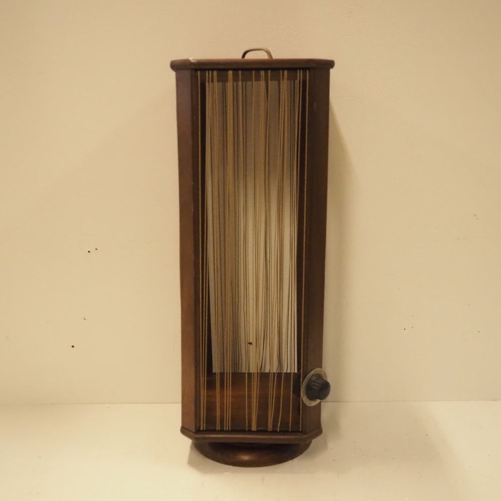 Null Art-Deco antenna circa 1930 : Small and large waves, strings and mahogany w&hellip;