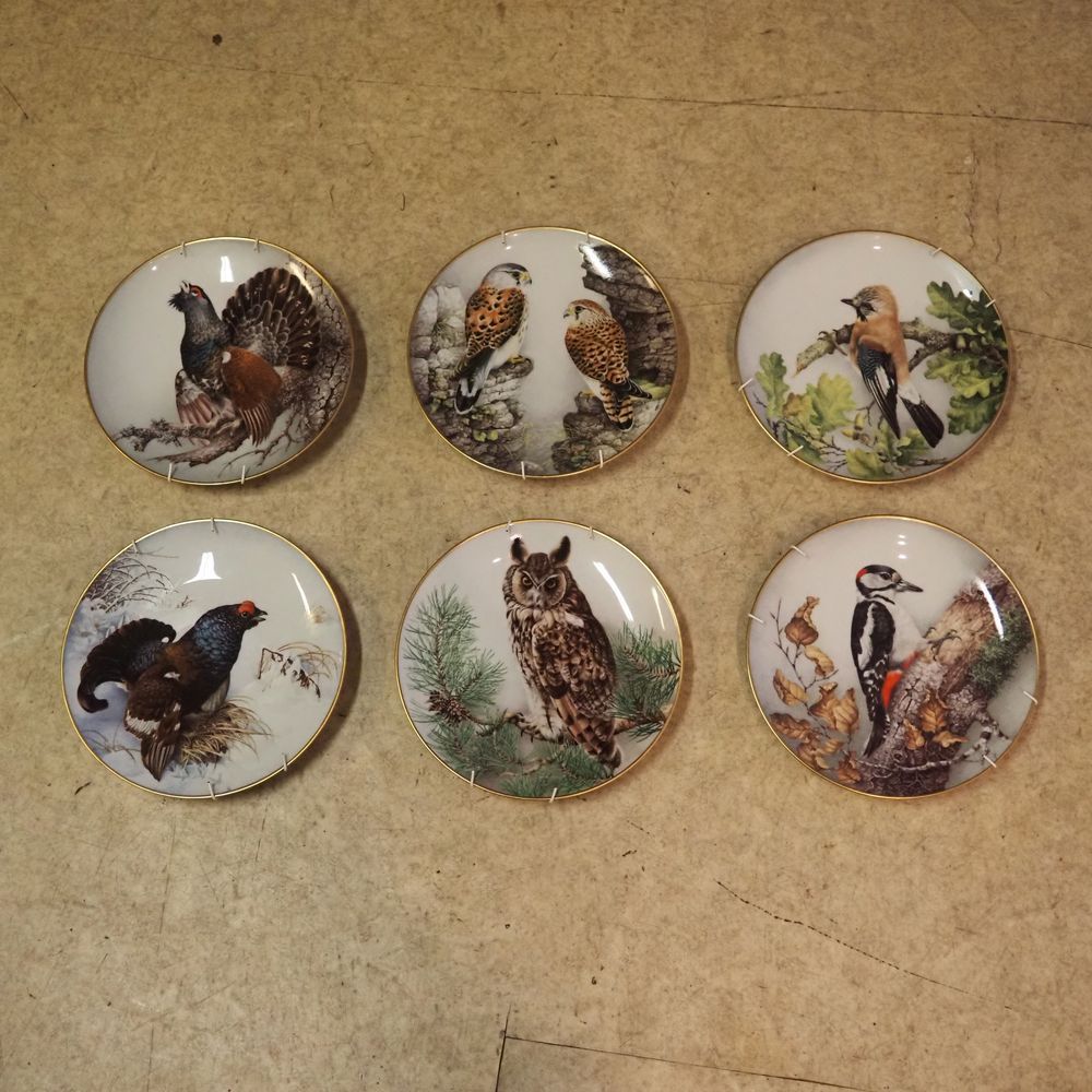 Null 法国利摩日/富兰克林：6个装饰盘系列，珐琅彩Pocelain，带鸟的多色装饰，限量版，1984年，直径23.2厘米