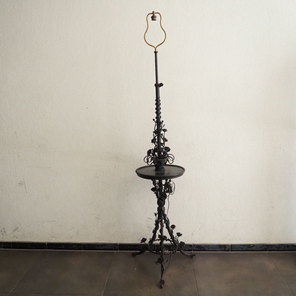 Null Stehlampe: Schmiedeeisen, Rosendekor, Verstellbare Höhe: 180/215 cm