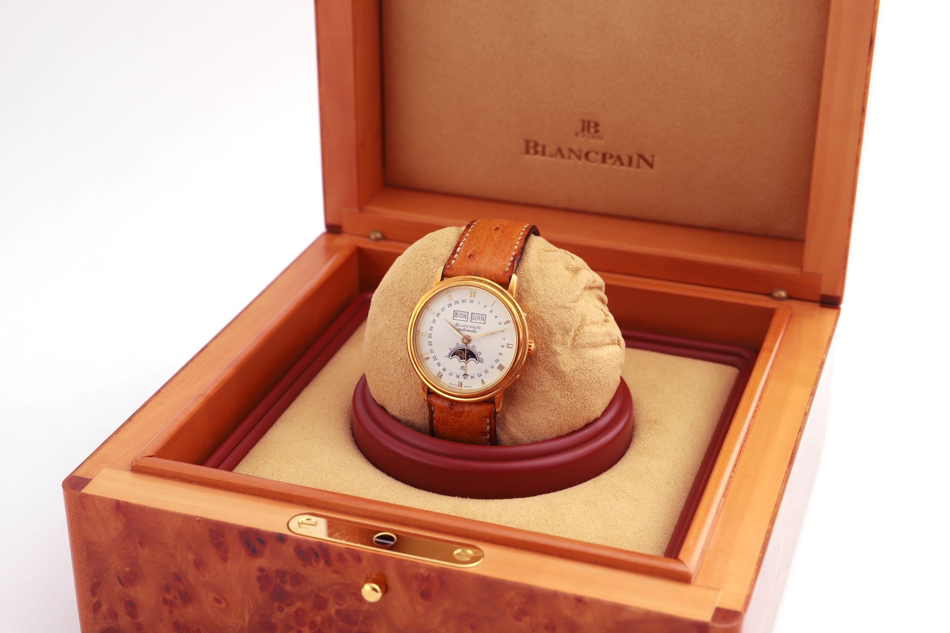 Null BLANCPAIN Villeret About 2000

N° 2249

Men's wristwatch in 18k (750) yello&hellip;