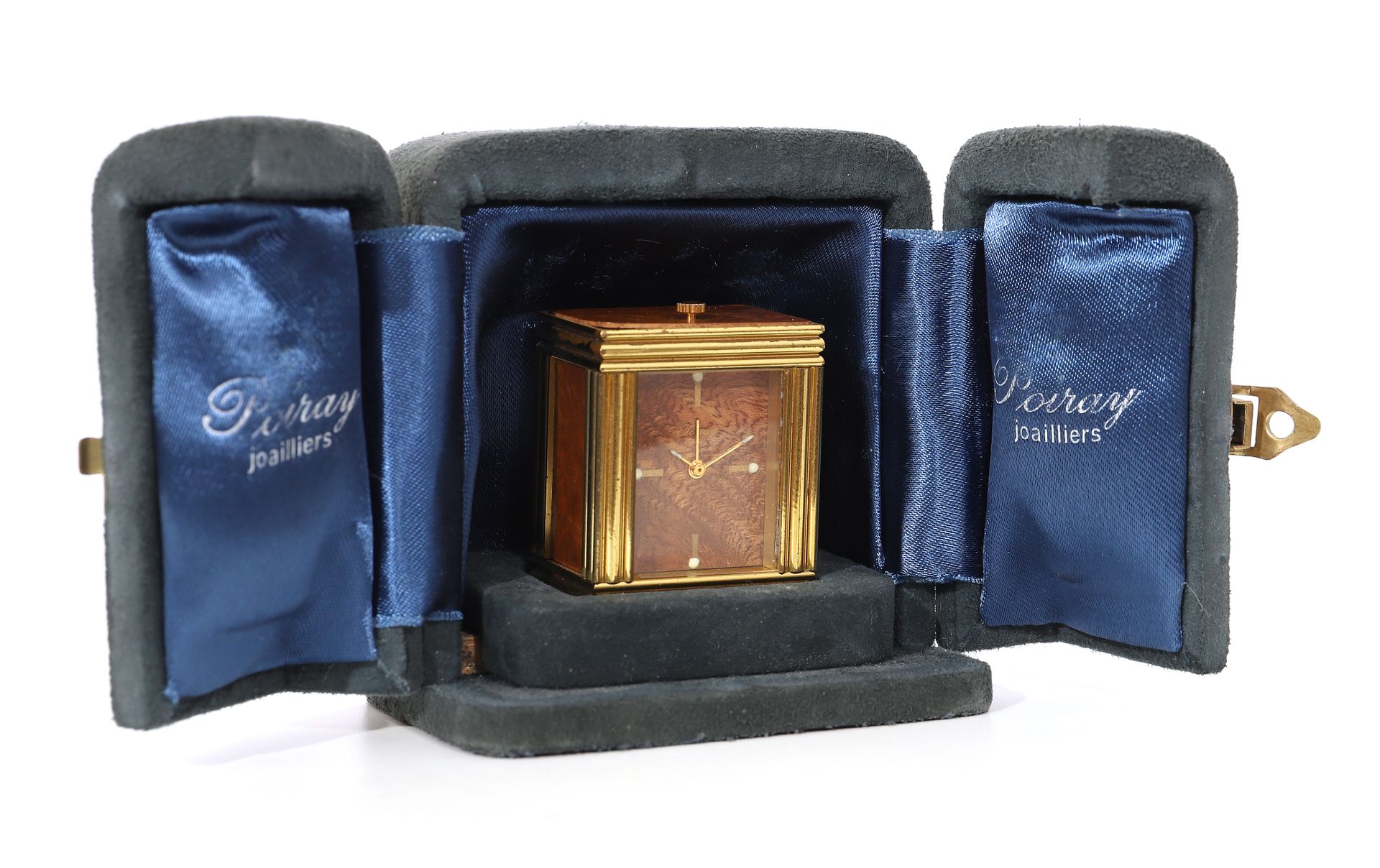 Null POIRAY 关于1990年

鎏金金属钟的灵感来自于Poiray "Ma première "手表的美学，棕色表盘，指挥棒式时标，石英机芯（未验证电&hellip;