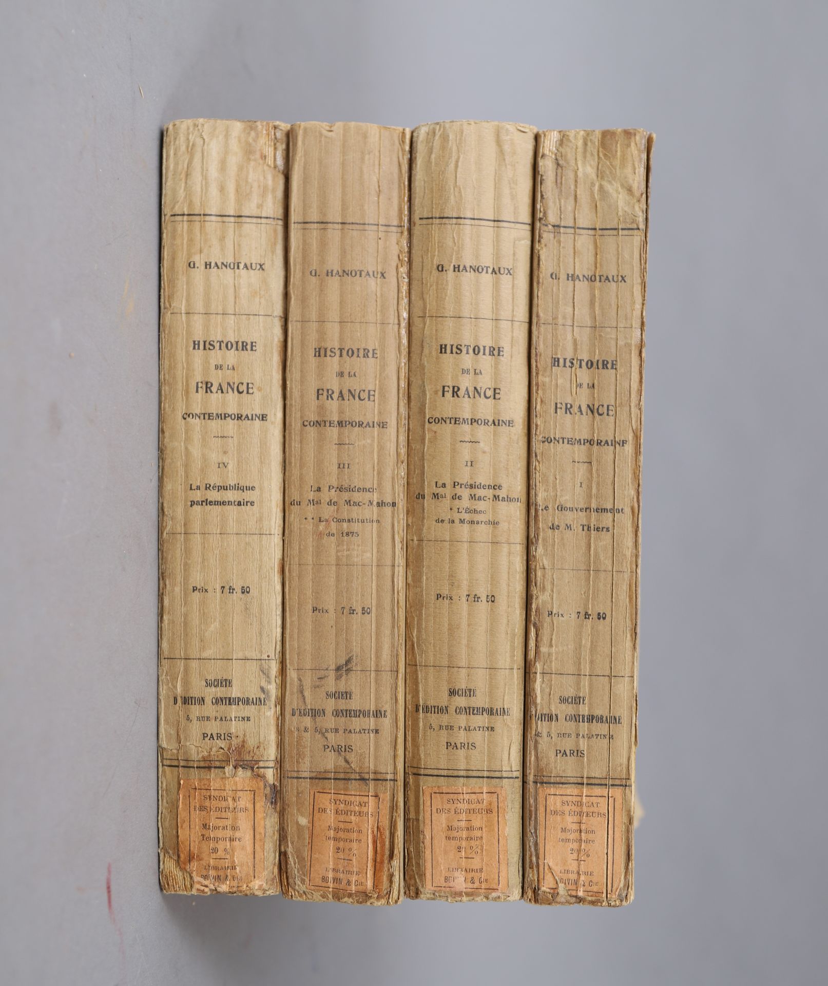 Null HISTORIA de la Francia contemporánea. HANOTAUX.

4 volúmenes en rústica.