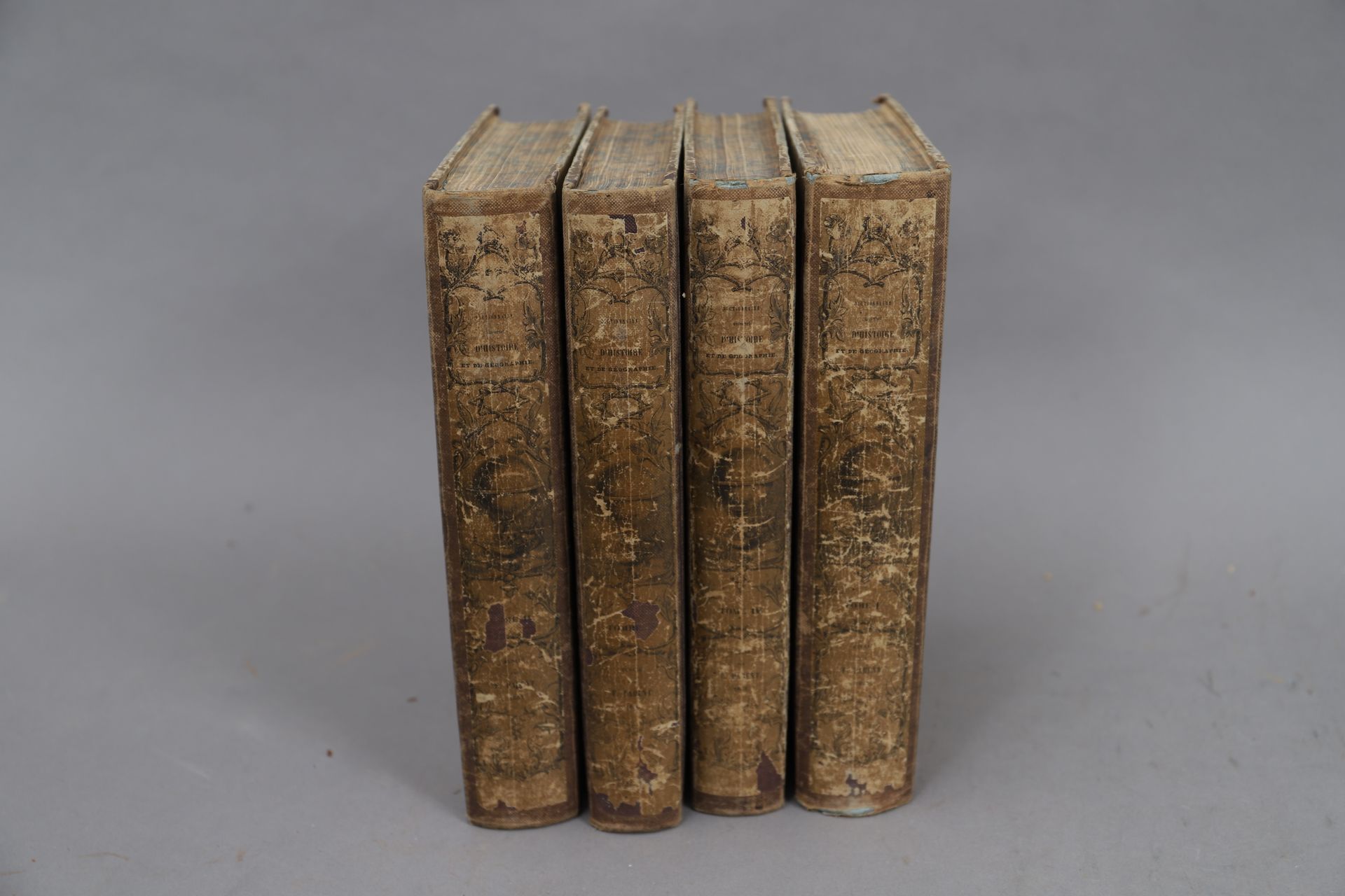 Null DICTIONARY of HISTORY and GEOGRAPHY by DOUILLET

4 bound volumes.