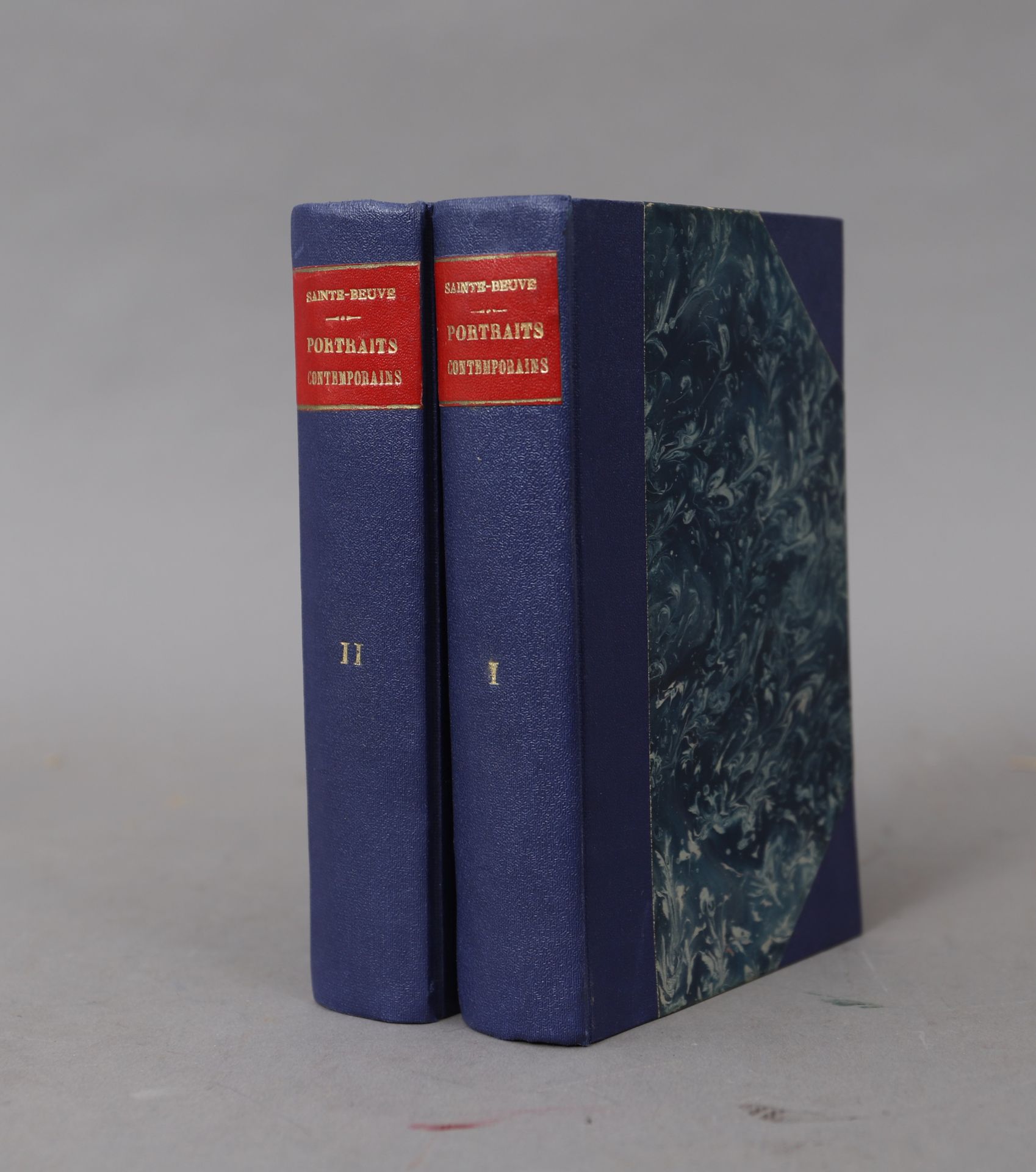 Null SAINTE-BEUVE - ZEITGENÖSSISCHE PORTRÄTS

1855

2 gebundene Bände.