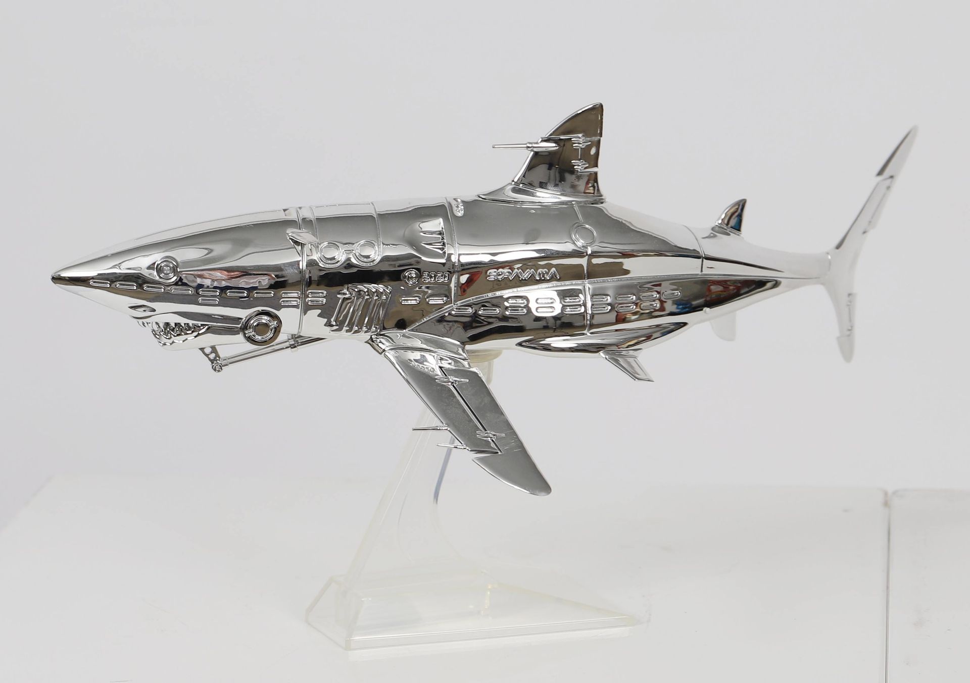 Null 森山治 (生于1947年)

日本插画师

飞机上的鲨鱼

签名--2020年版

出处：Nazuka画廊

小爪子

在其原包装盒中

尺寸：高：2&hellip;
