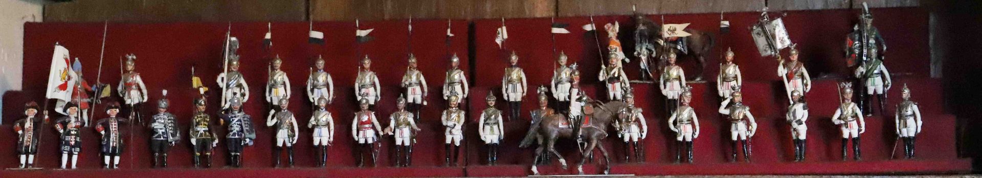 Null Lead figures

German cuirassiers regiment - Study of uniforms

Around 1900