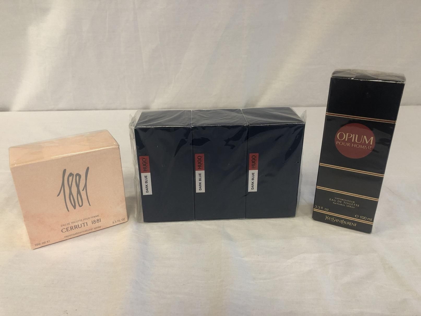 Null 
	 Un lot de parfums comprenant : 


	 - 1 eau de toilette CERRUTI 1881 (10&hellip;