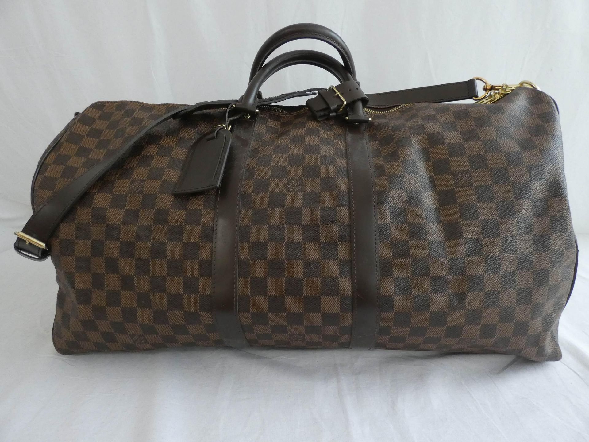 Null 
	Louis VUITTON year 2017

Bag 'Keepall Bandoulière' 55cm in ebony checkerb&hellip;
