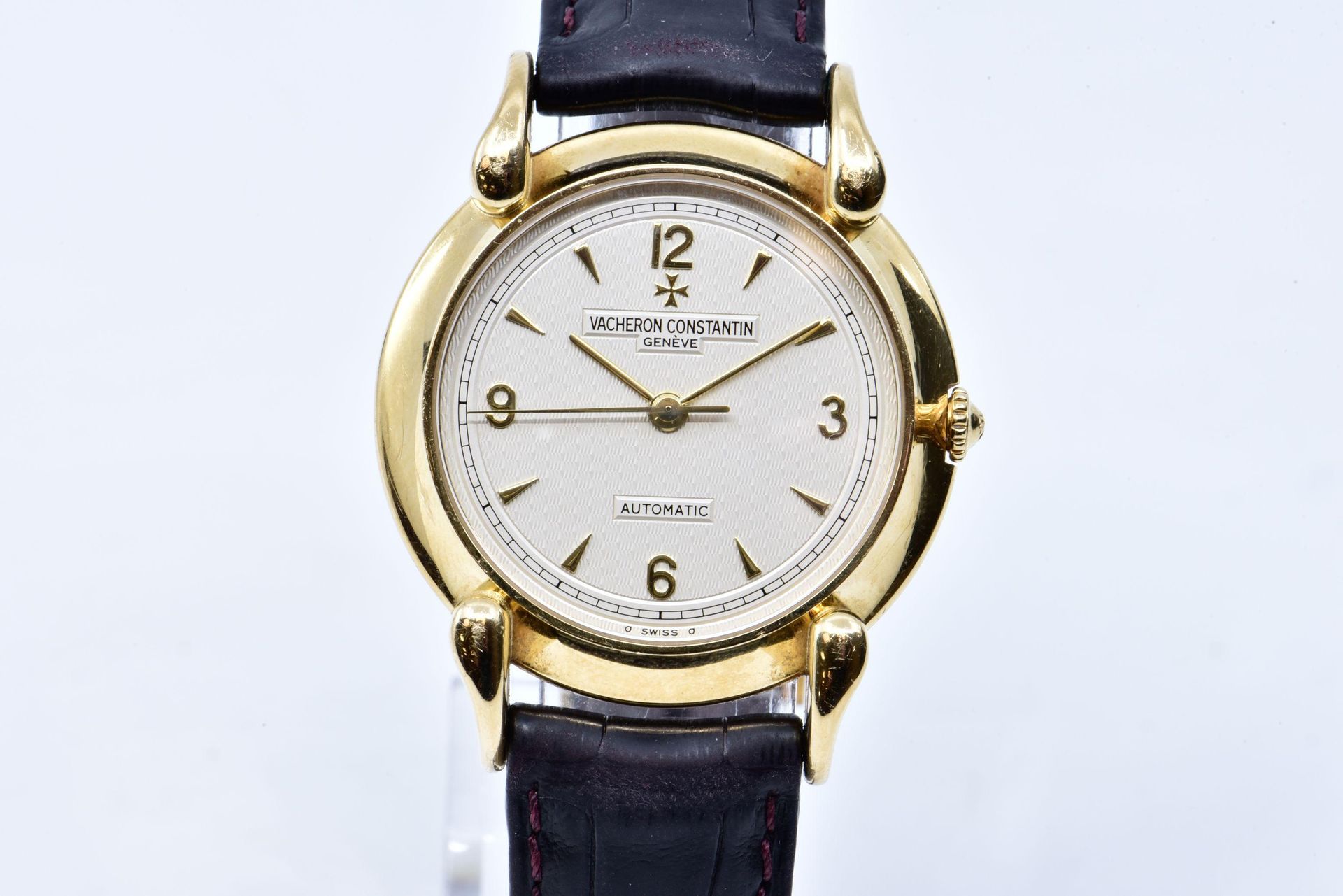 Null 
	VACHERON CONSTANTIN

No. 647103

Armbanduhr aus 18 Karat Gold (750). Rund&hellip;