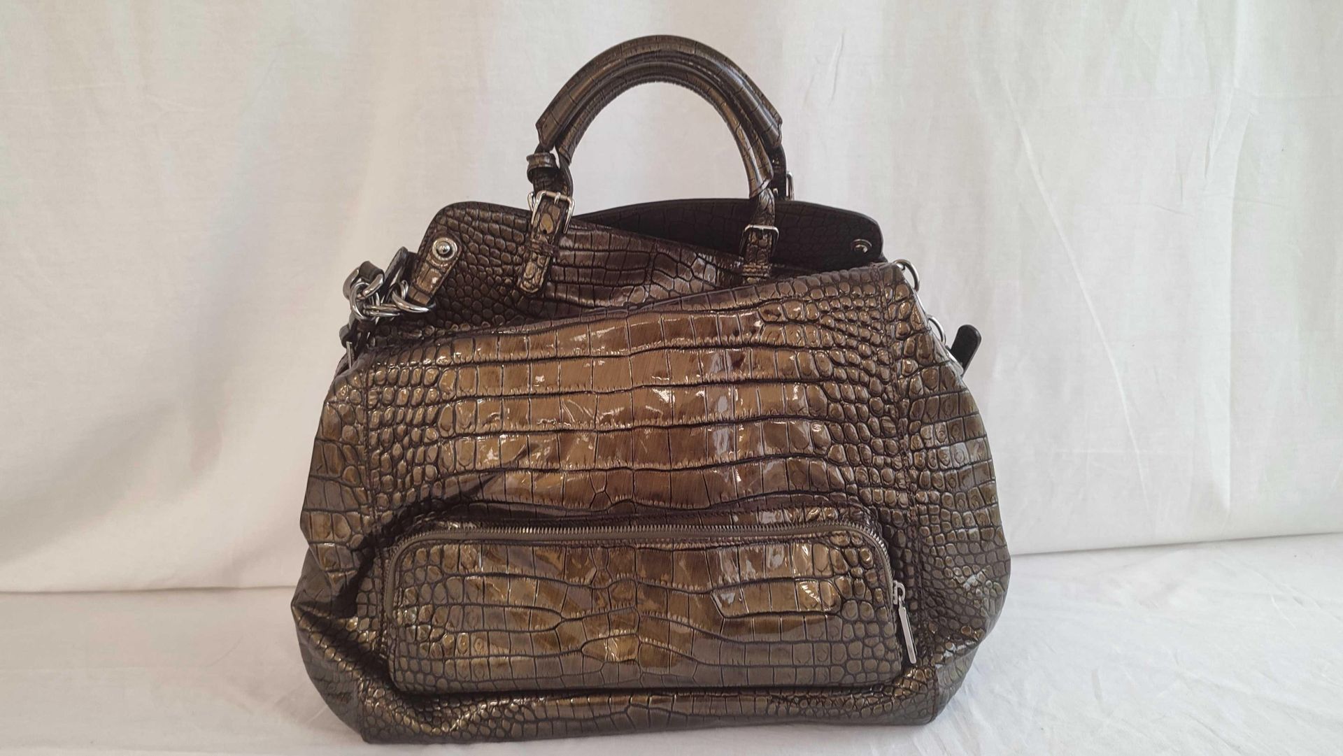 Null 
	DOLCE & GABBANA

'Miss Pocket' bag 34cm in bronze crocodile embossed leat&hellip;