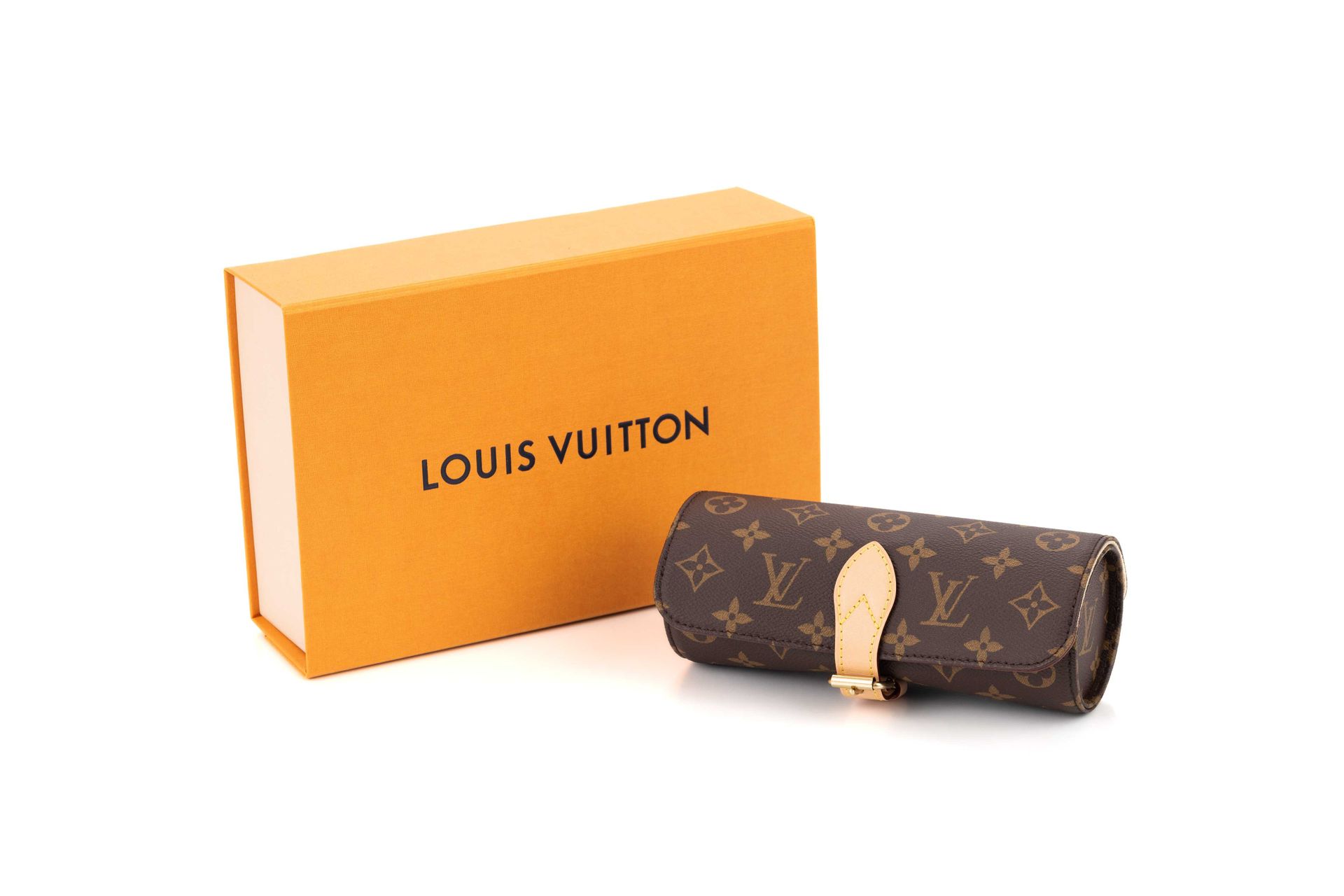 Louis Vuitton 3 Watch Case  Louis vuitton watches, Louis vuitton