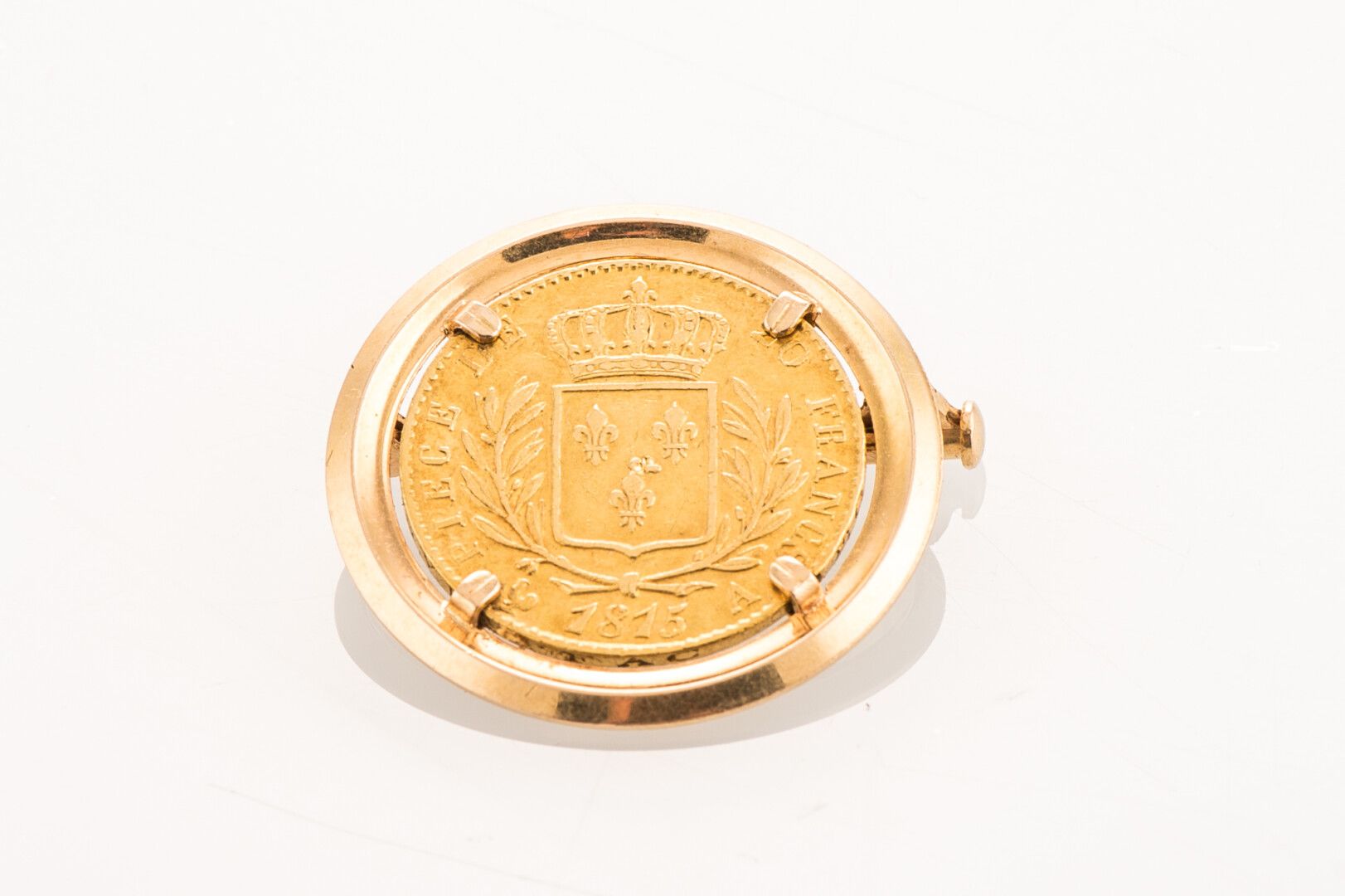 Null Moneta d'oro da 20 franchi Luigi XVIII 1815 A montata in una spilla e pende&hellip;