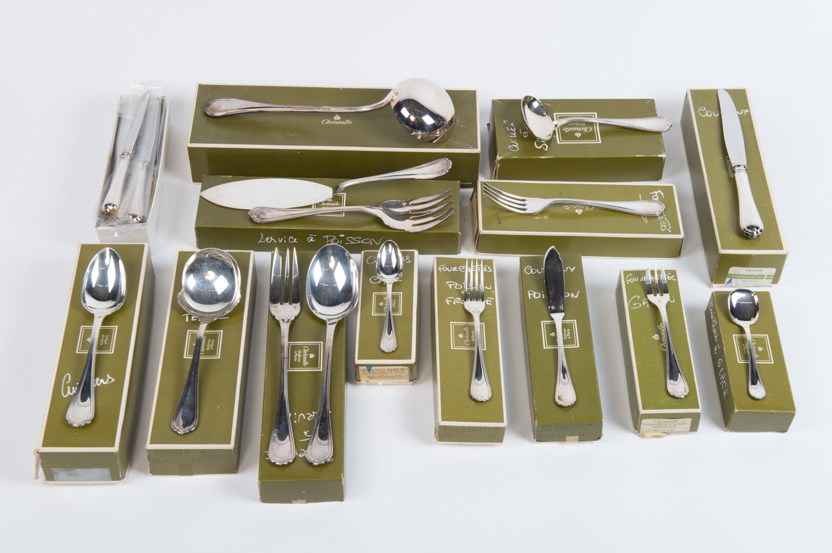 Null CHRISTOFLE. Spatour model silver plated set of 115 pieces including : 12 fo&hellip;