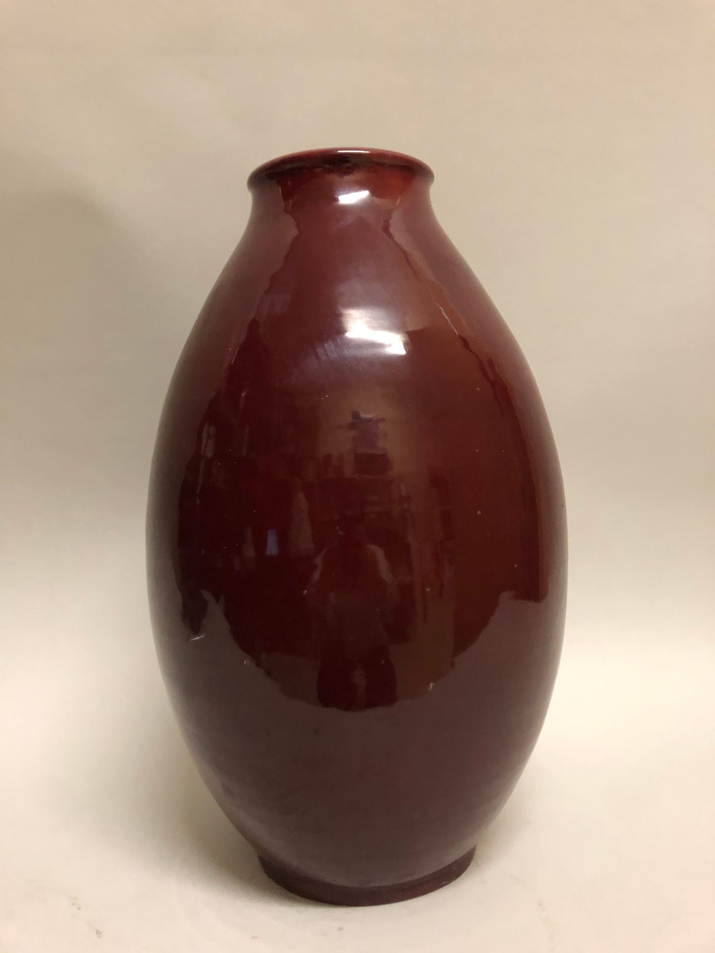 Null Jérôme MASSIER (1850-1926) à VALLAURIS. Vase en faïence émaillée sang de bœ&hellip;