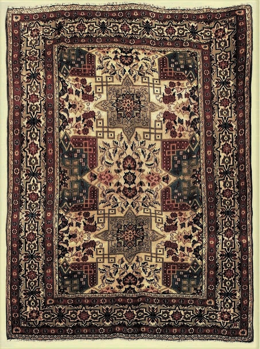 Null 大型Kachan地毯（波斯）中心伊朗，纬线和经线为棉，羊毛绒，米色领域有两个开心果绿色的奖章，阿拉伯式的图案，漂亮的边框，花卉装饰，大约1960年。尺&hellip;