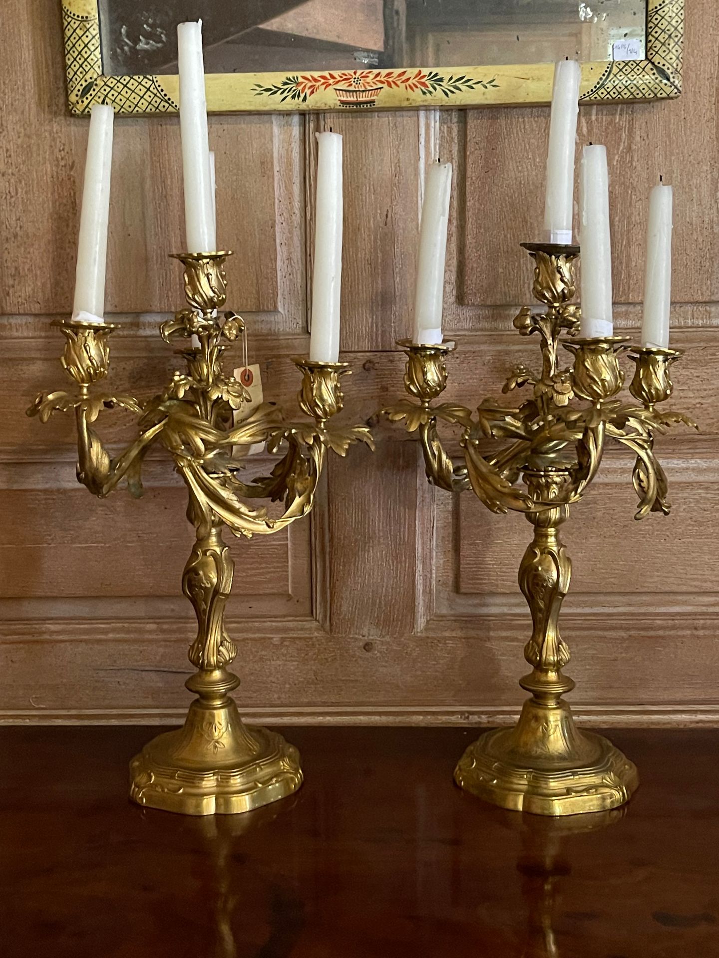 Null A pair of four lights gilt bronze candelabra in rocaille style. XIXth centu&hellip;