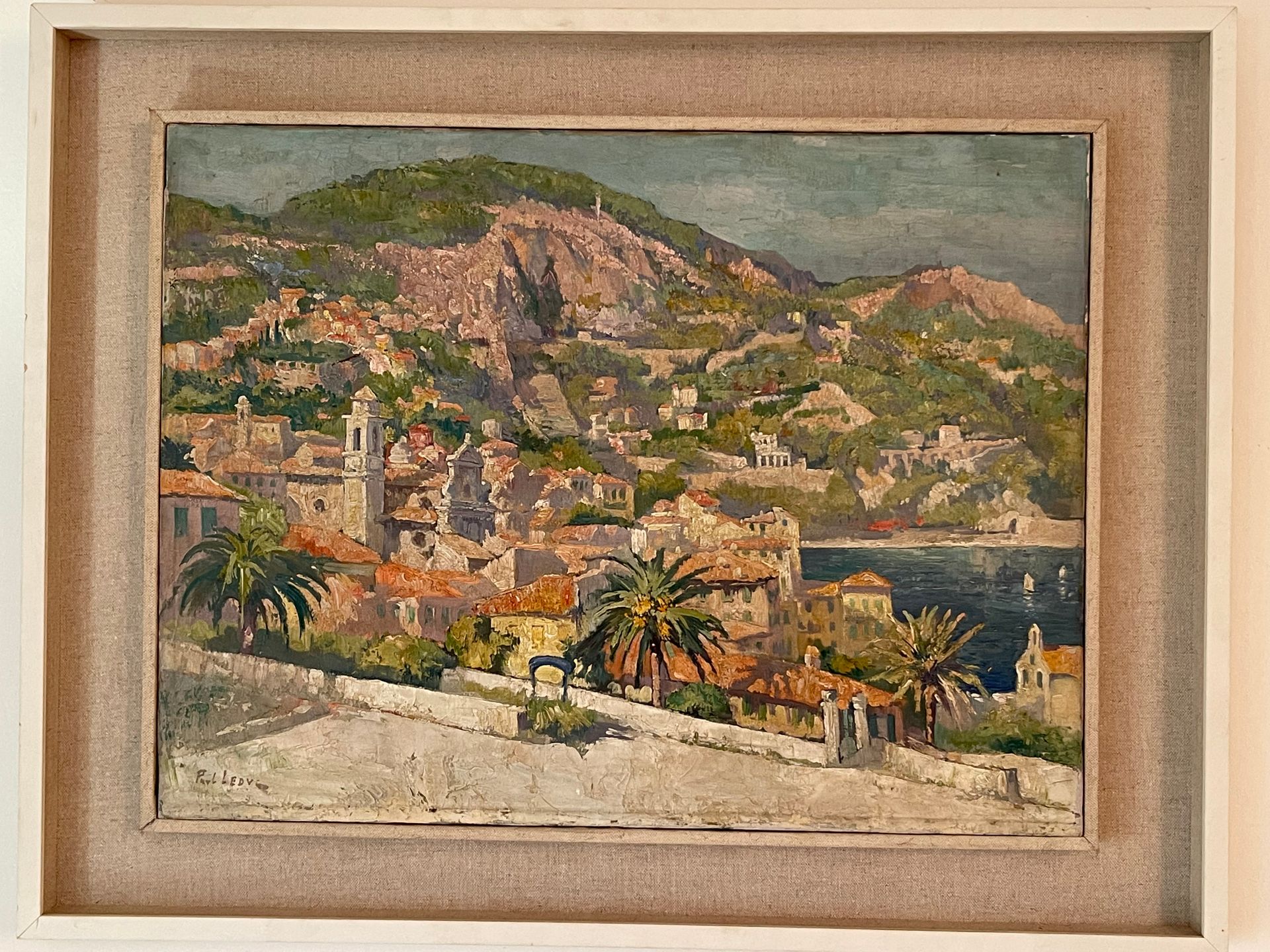 Null Paul LEDUC (1876-1943)? Provencal village by the sea with palm trees. Oil o&hellip;