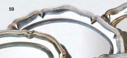 Null Große ovale Silberplatte in Polylobéform mit Filets. Arbeit von BOIN-TABURE&hellip;