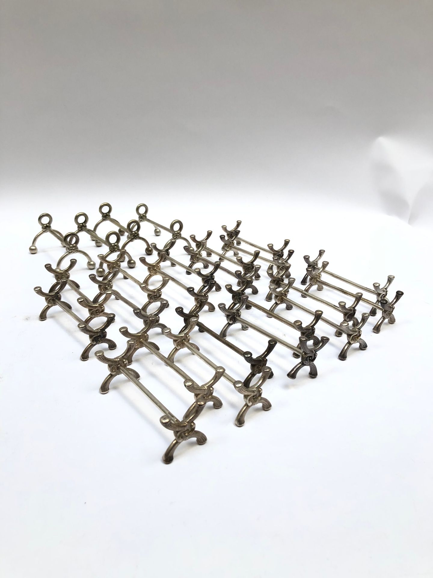 Null Set of twenty silver plated knife holders in X shape. Work of CHRISTOFLE. F&hellip;