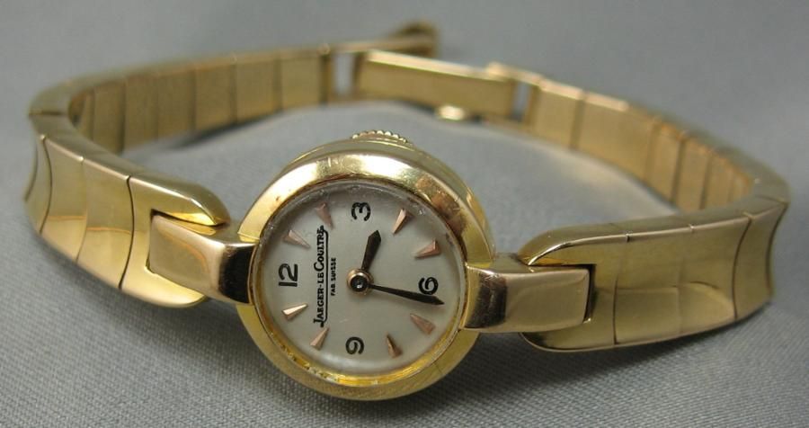 JAEGER-LECOULTRE Montre bracelet de Dame en or, bracelet articulé en chute, cadr&hellip;