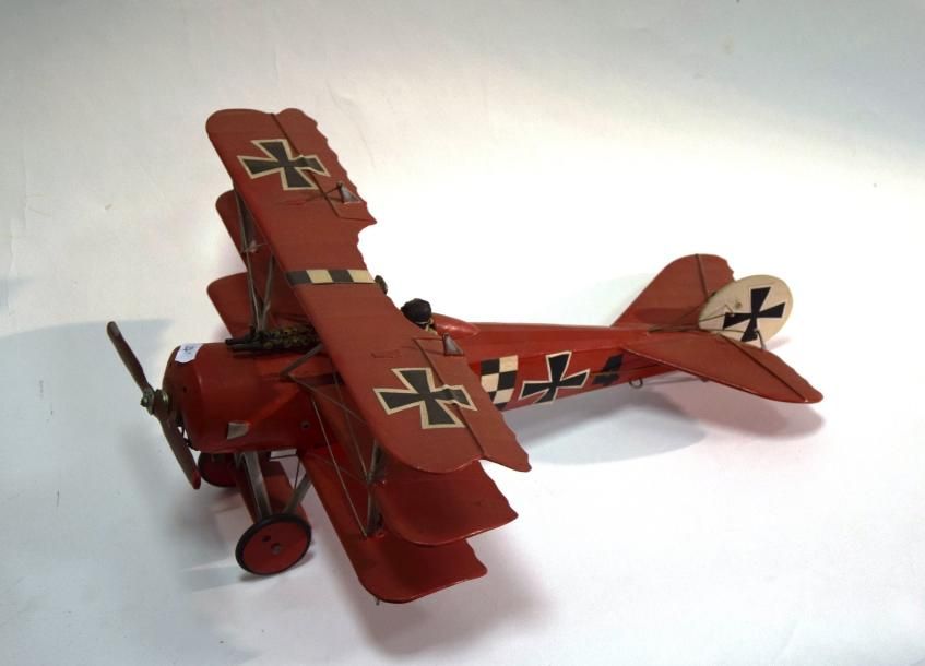 Null Maquette d’avion militaire allemand du « BARON ROUGE » triplan, monomoteur &hellip;
