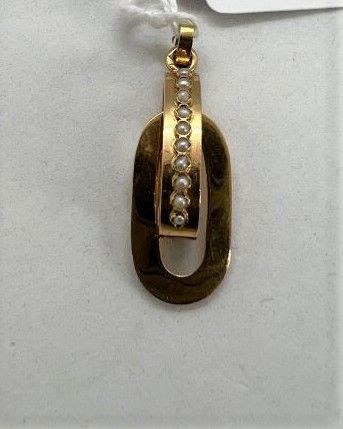 Null 金质双环吊坠镶嵌珍珠

毛重：1.5克