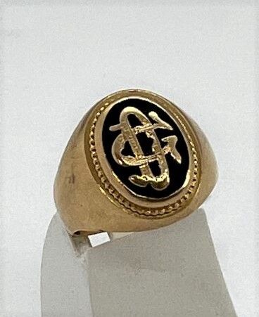 Null Gold and onyx signet ring

gross weight: 5.1g