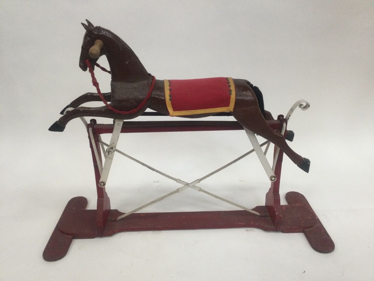 Null Pequeño caballo de madera con sistema de altura : 87 cm