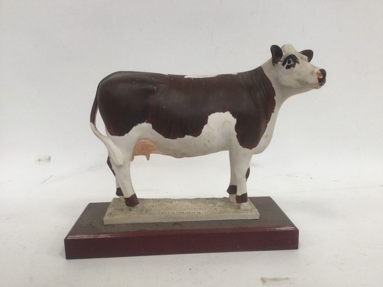 Null Cow in plaster, h27cm L31,5cm 14,5cm