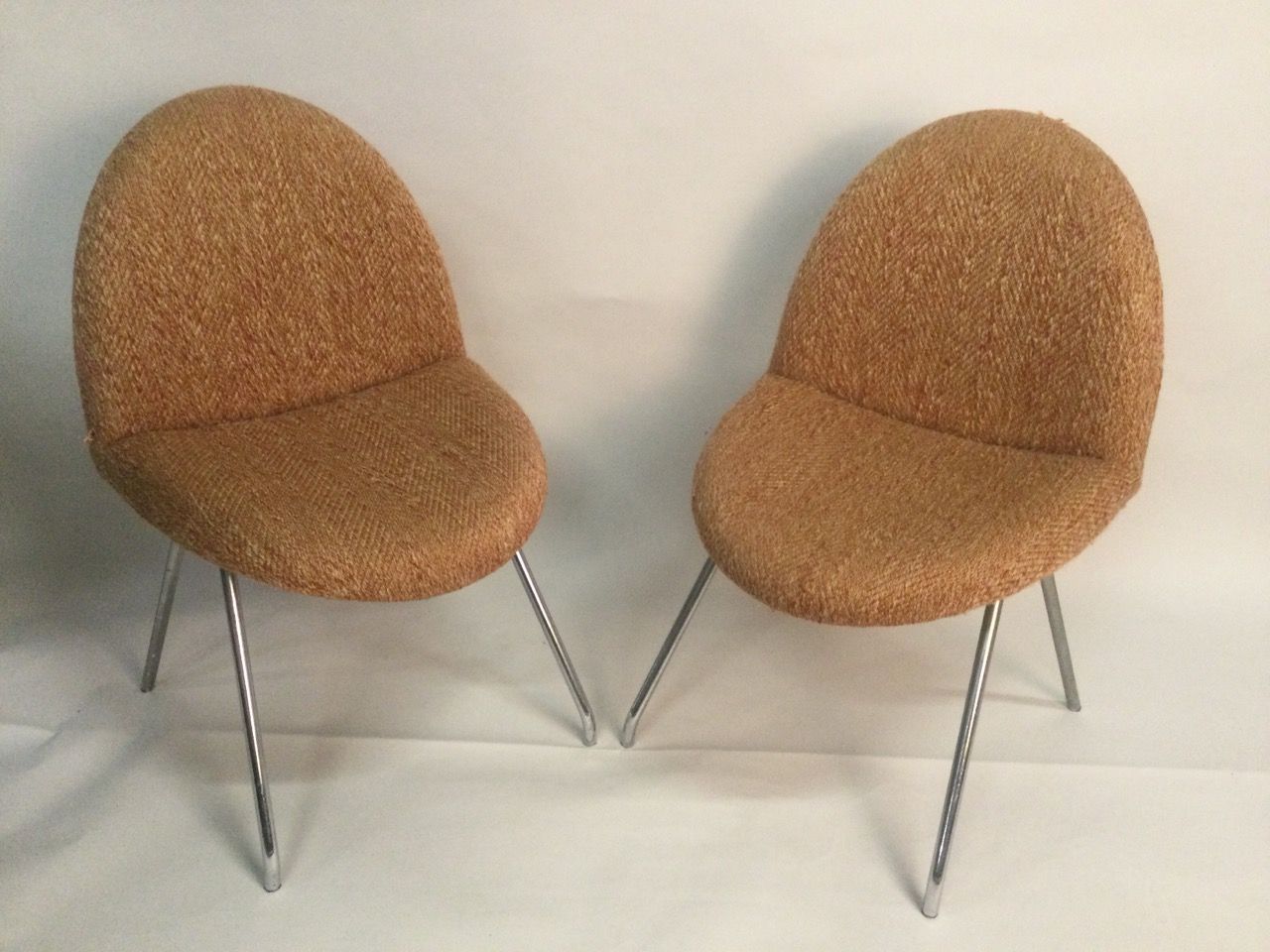 Null Joseph-André MOTTE (1925-2013), Paires de chaises "LANGUE" modèle 771, Circ&hellip;
