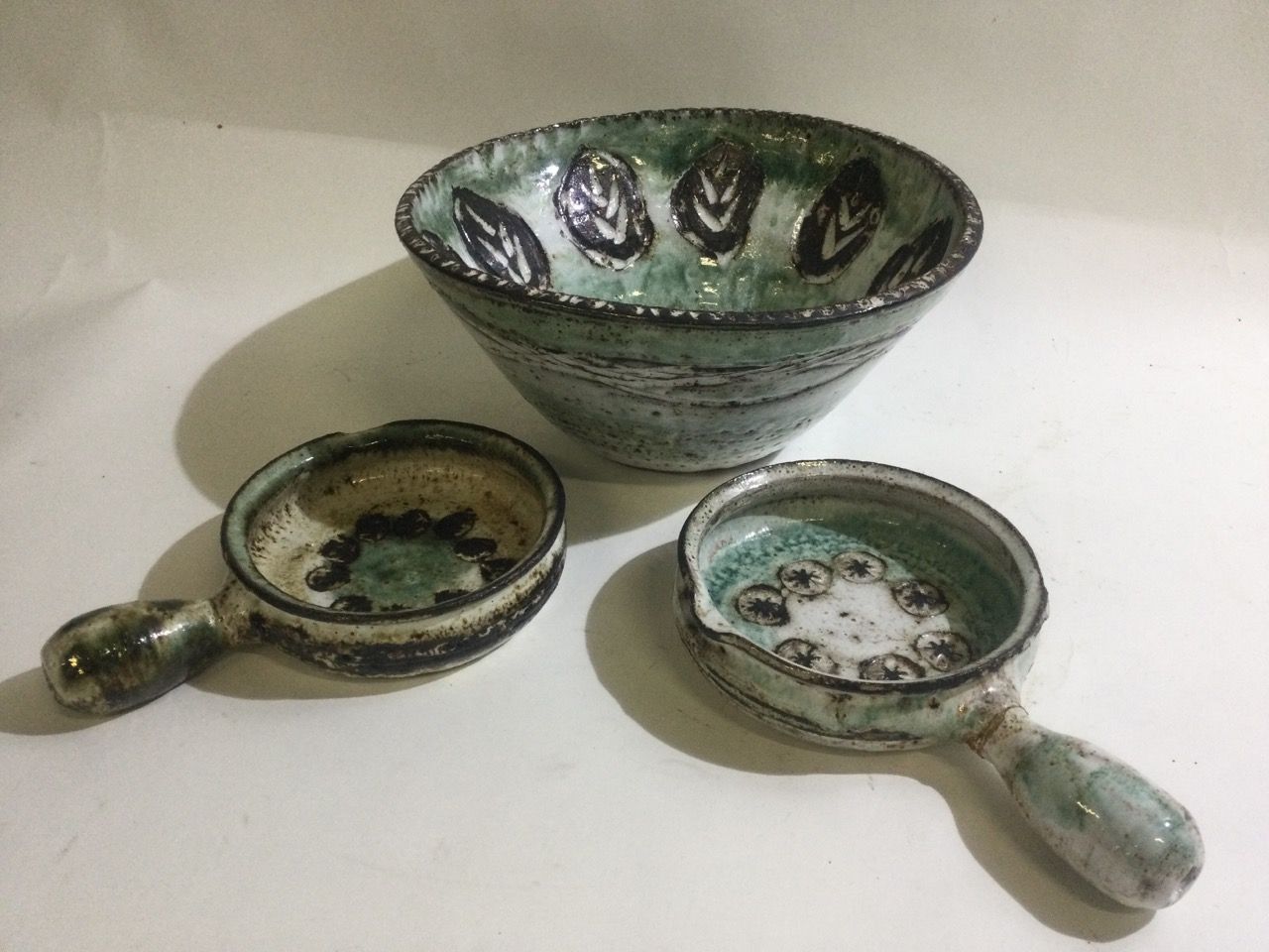 Null VALLAURIS, Set aus glasierter Keramik, bestehend aus einer Salatschüssel (H&hellip;