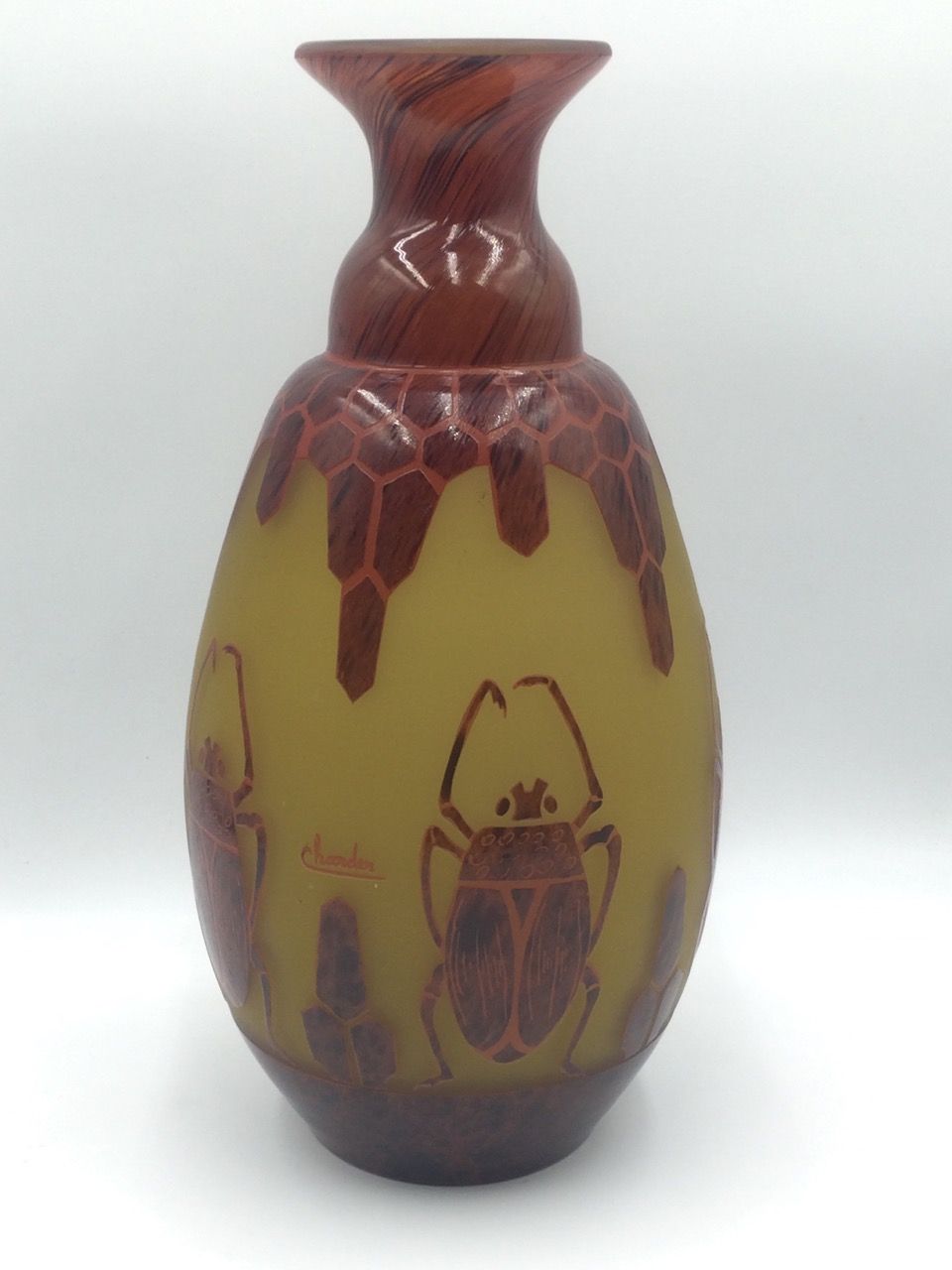 Null 查尔斯-施奈德的 "Scarabée "模型风格的大型艺术装饰性多层玻璃花瓶，被称为 "CHARDER"，瓶身上有 "CHARDER "的签名，高44&hellip;