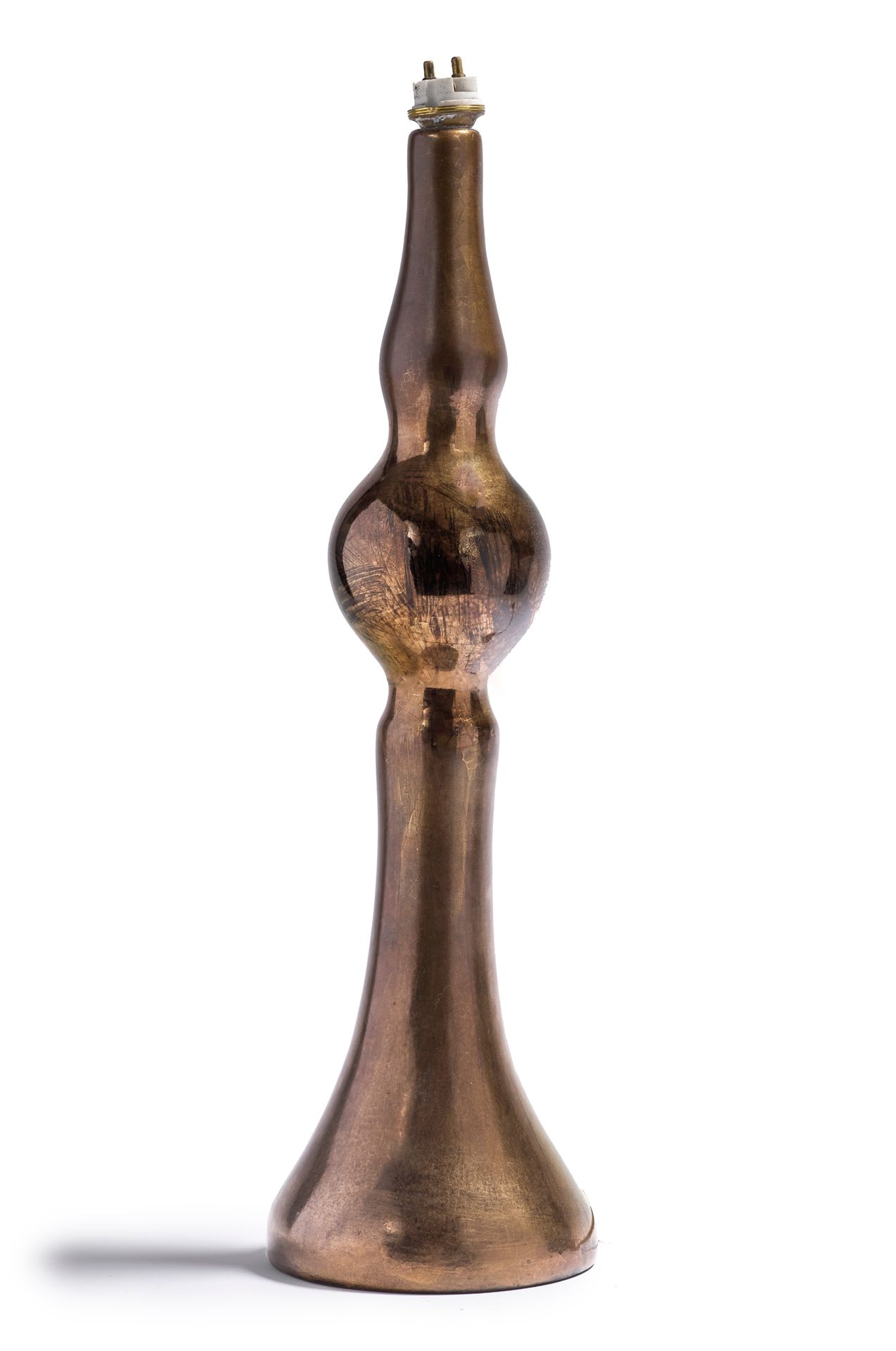 DENISE GATARD (1921-1992) 


金色和铜色釉面的陶瓷灯



签名为 "DG "的首字母



约1960年



高：42.5厘米
&hellip;