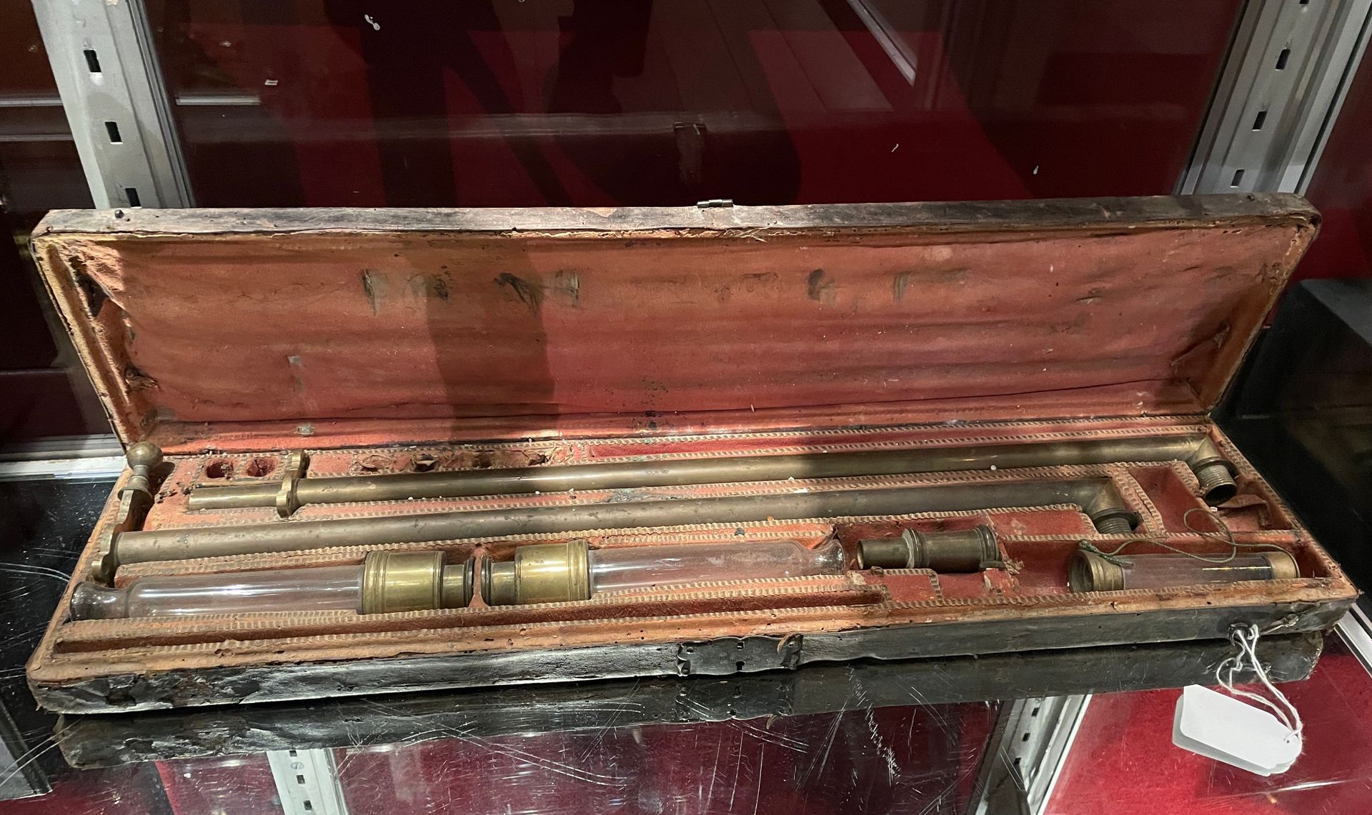 Null 1777年Venturini在罗马设计的水位仪
携带箱（已磨损）
长65厘米