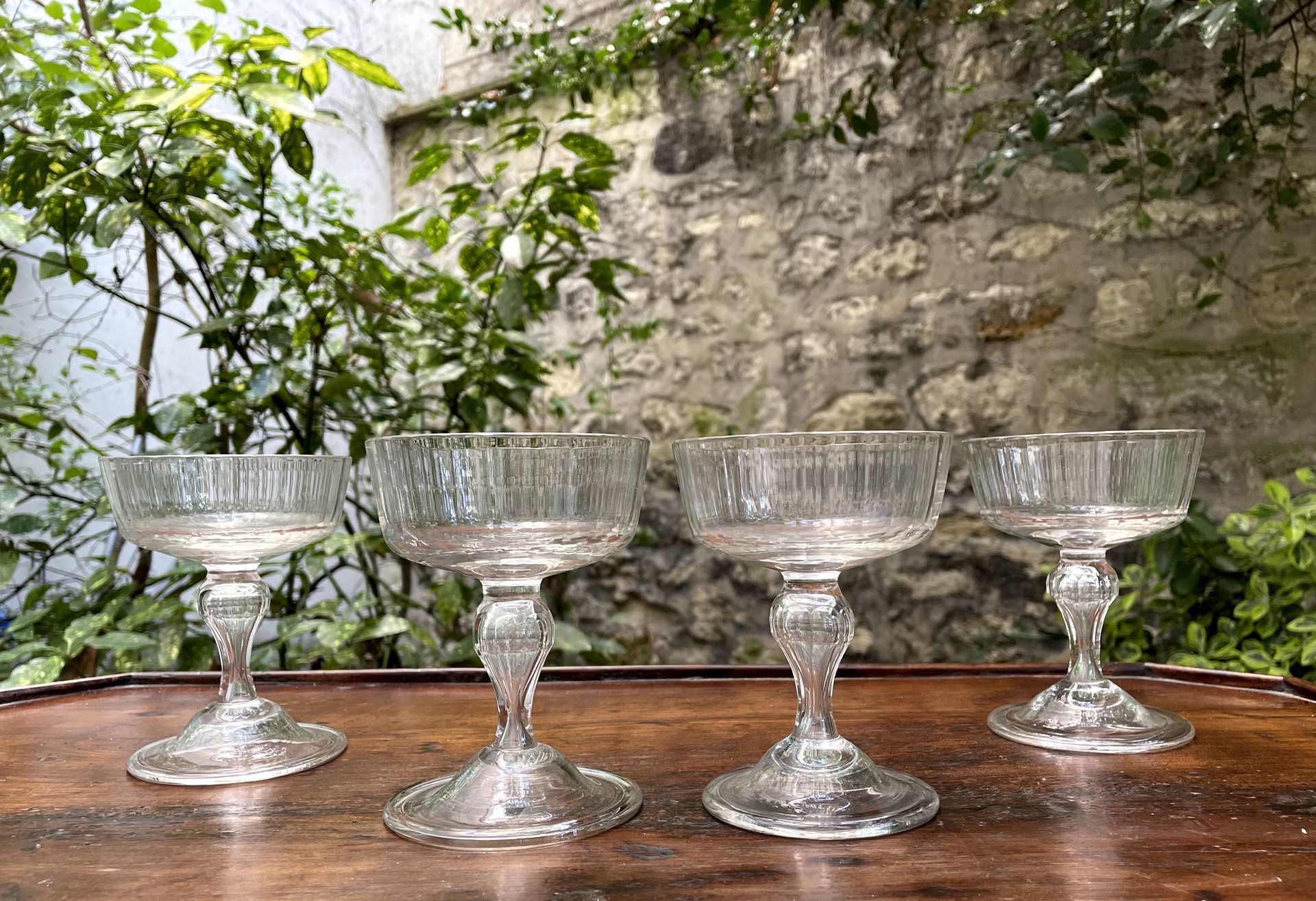 Null Four blown glass footed bowls.

In the 18th century style, late 19th centur&hellip;