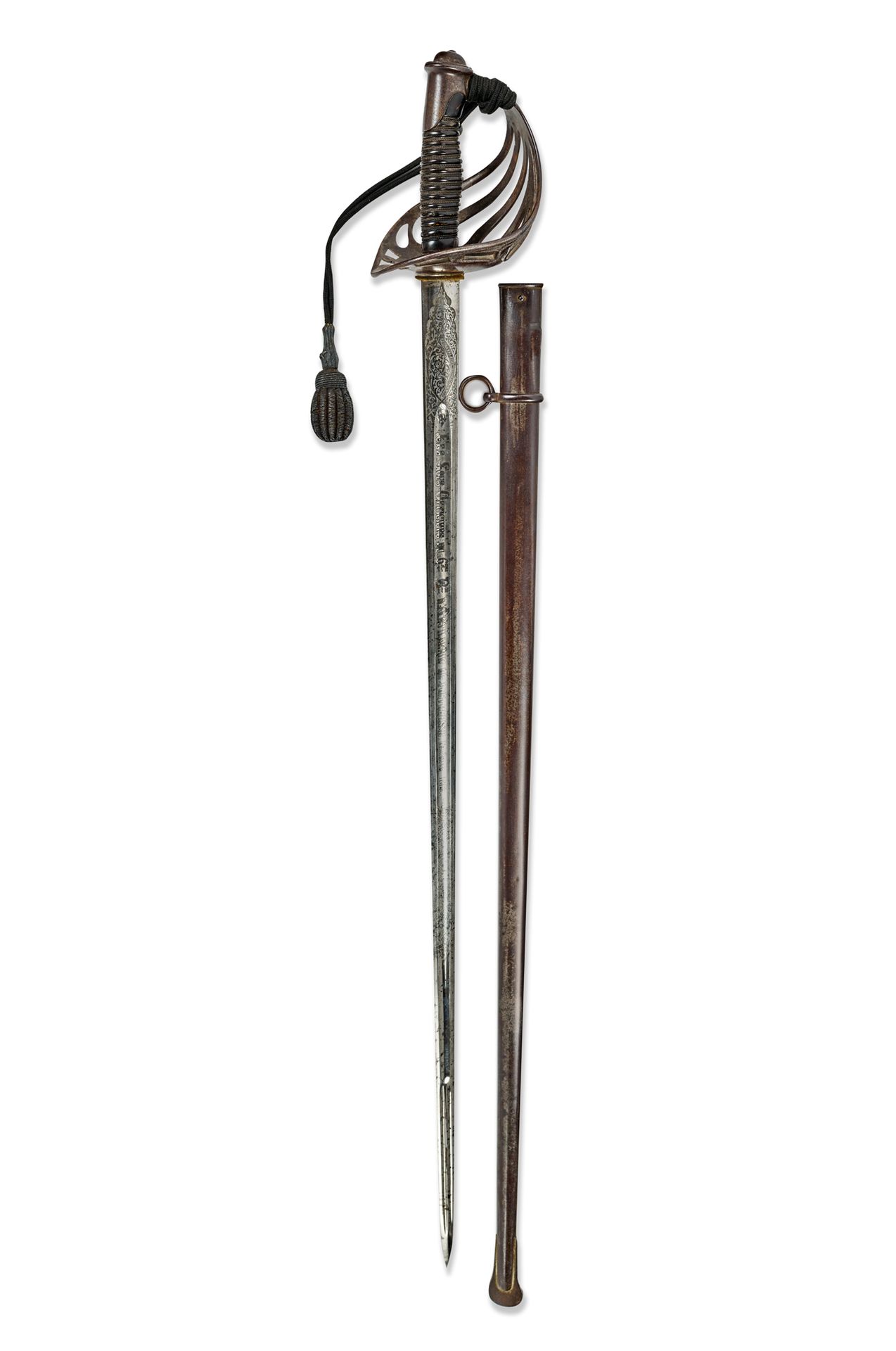 Charles Ernest BORGNIS DESBORDES (1843-1925) 
强大的战斗剑。
牛角手柄有花纹。铁的安装。五角形的日守。美丽的大直刀&hellip;