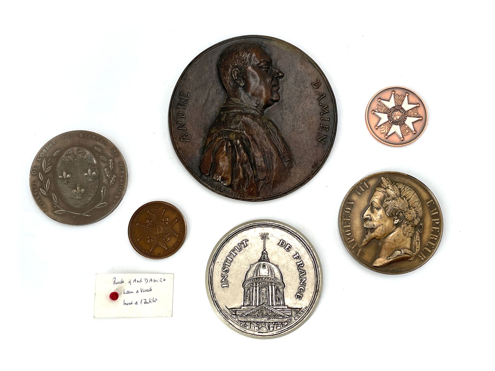 Null Souvenirs de André DAMIen - Medalla de bronce según R. Corbin, representand&hellip;