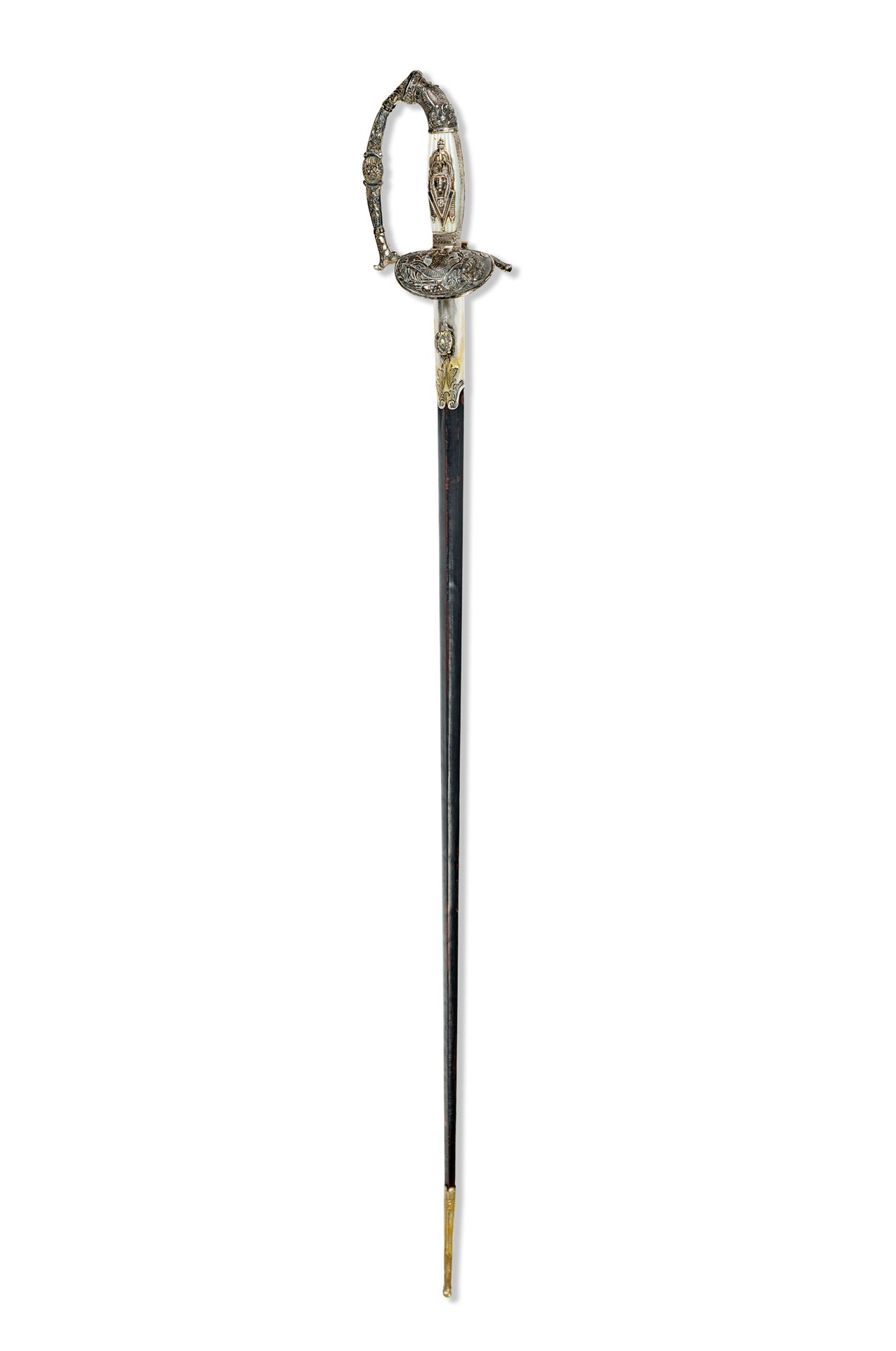 Null 
研究所成员

François-Antoine BOISSY D'ANGLAS先生的院士之剑。

极好的银质装潢，高浮雕式刻画。

标记为第一只公鸡&hellip;