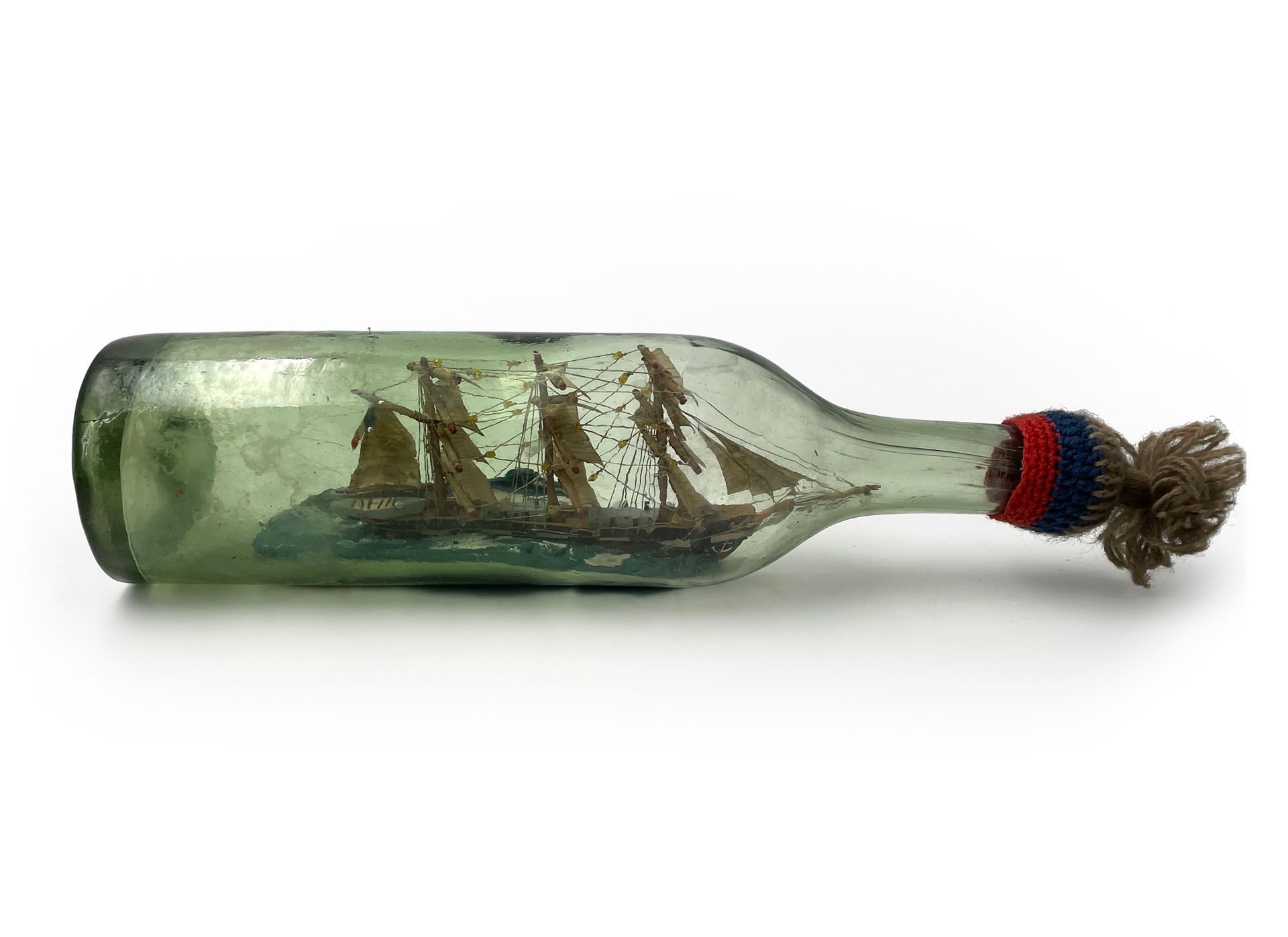 Null Boat in bottle Three masts bar on sea in painted putty