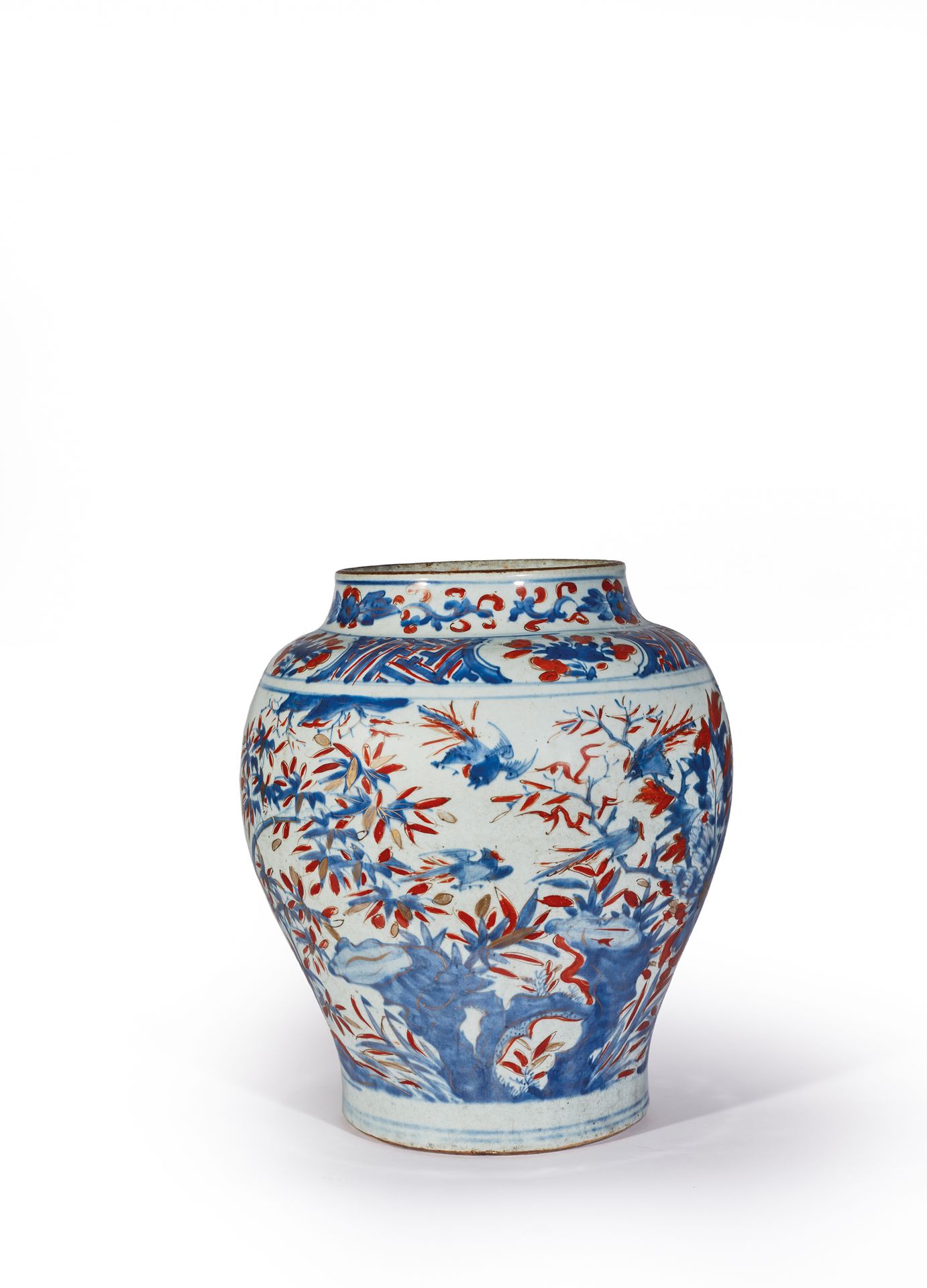 CHINE - Epoque KANGXI (1662-1722) Potiche en porcelaine décorée en bleu sous cou&hellip;
