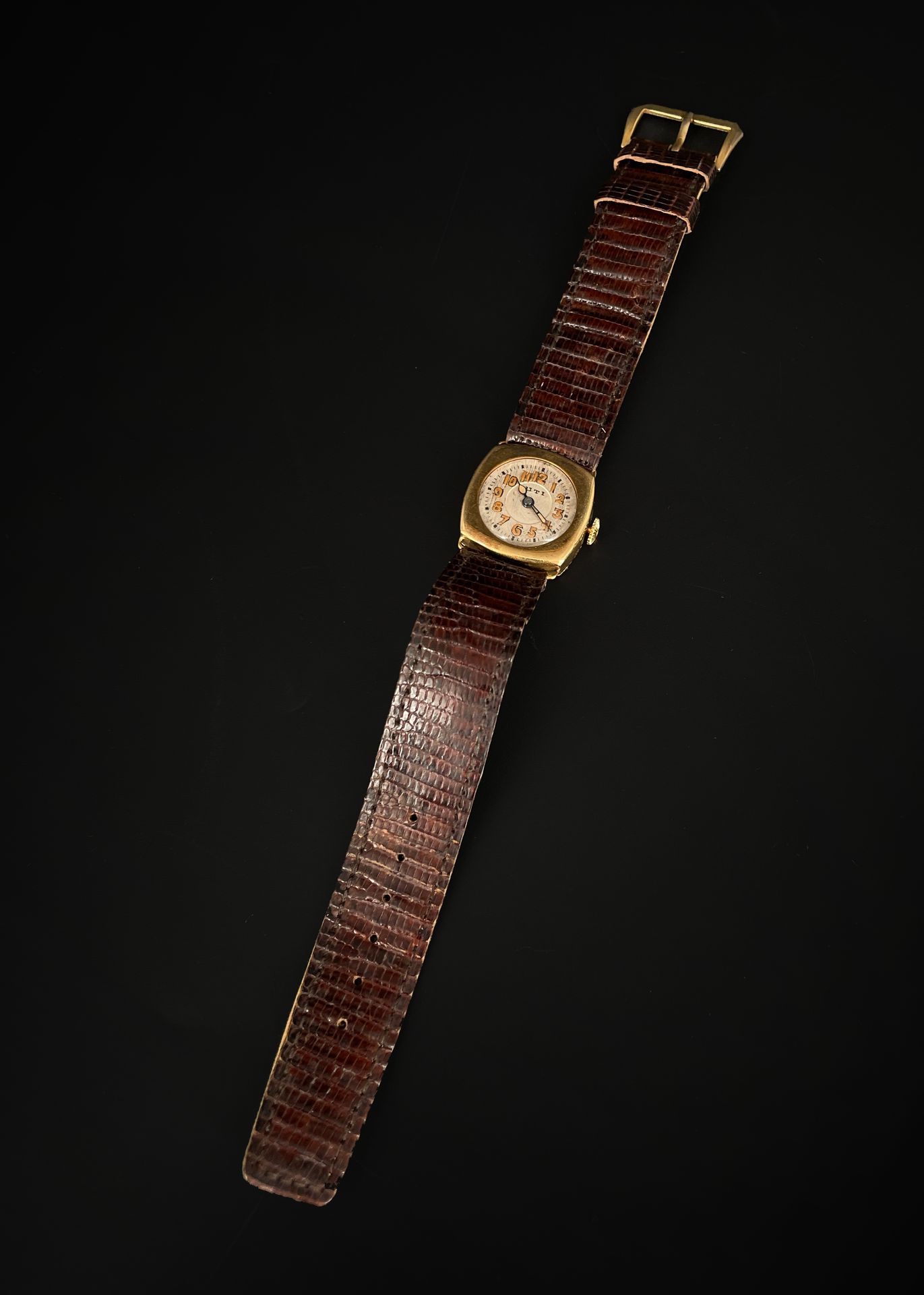 Null Armbanduhr aus 750er Gold, quadratisch abgerundetes Gehäuse, rundes Zifferb&hellip;
