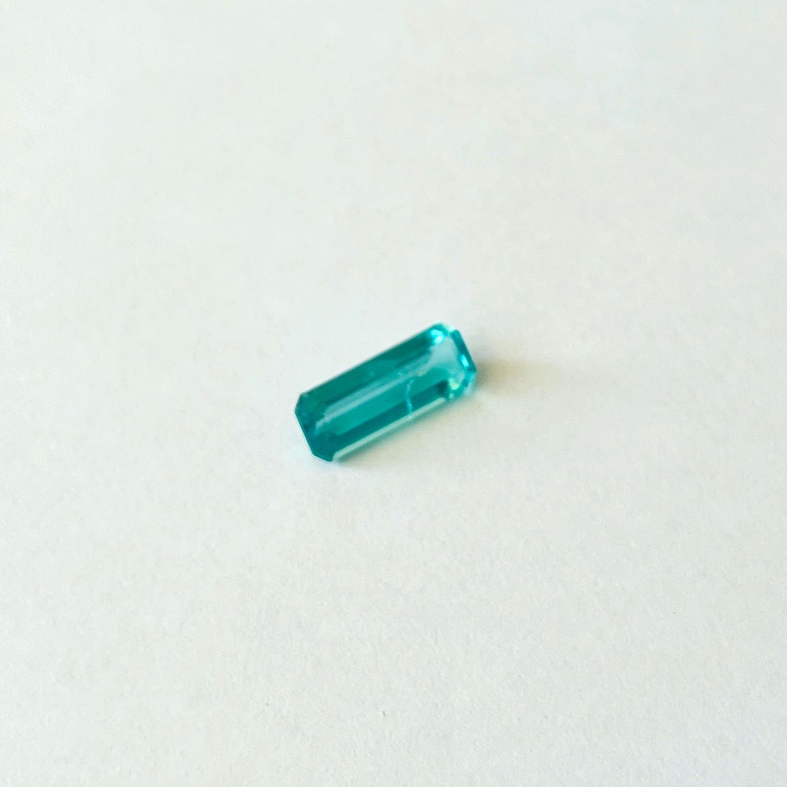 Null Apatit blau/grün achteckige Größe mit einem Gewicht von 2,09 ct - Herkunft &hellip;