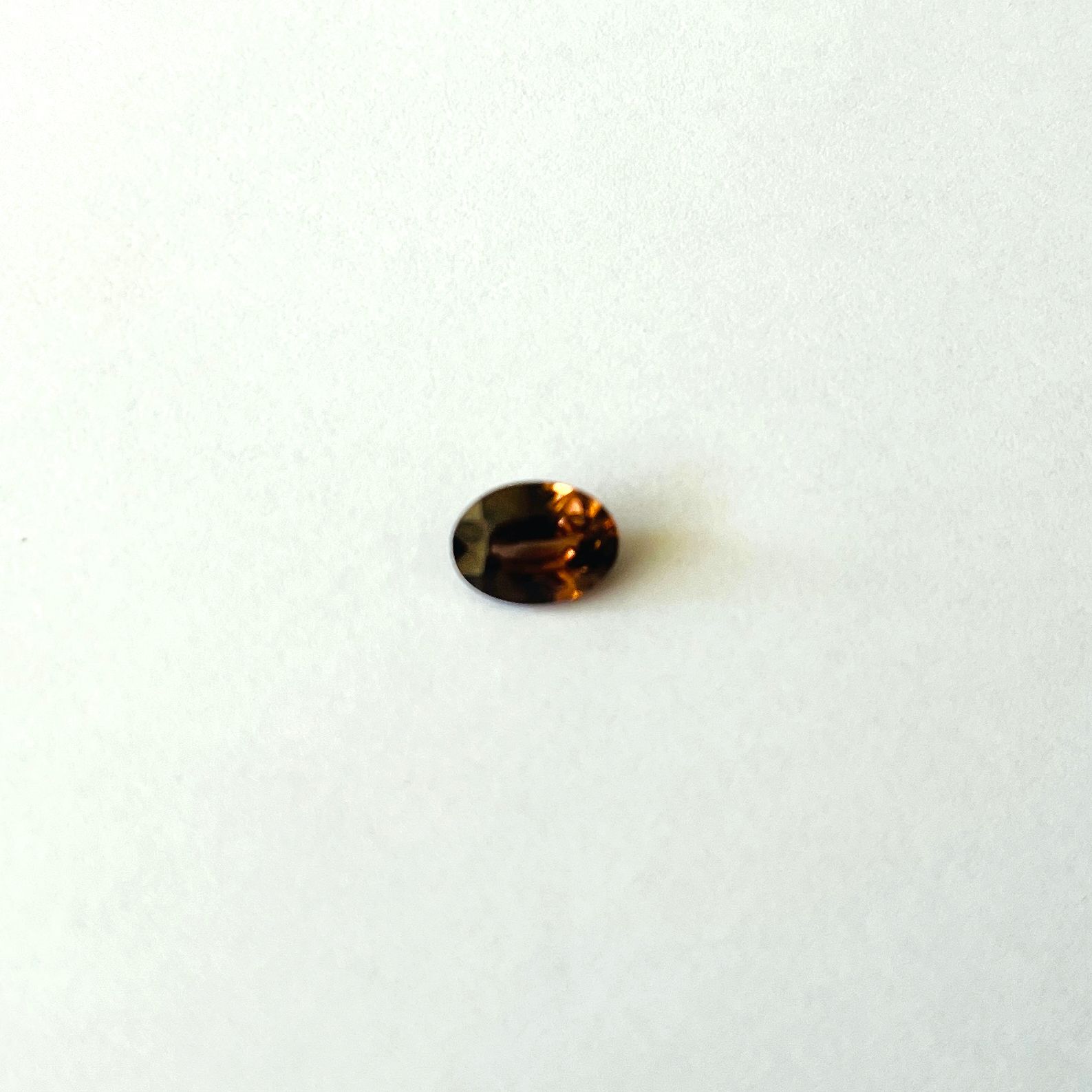 Null Zircone ovale marrone di 2,01 carati - Probabile provenienza CAMBODIA - Non&hellip;