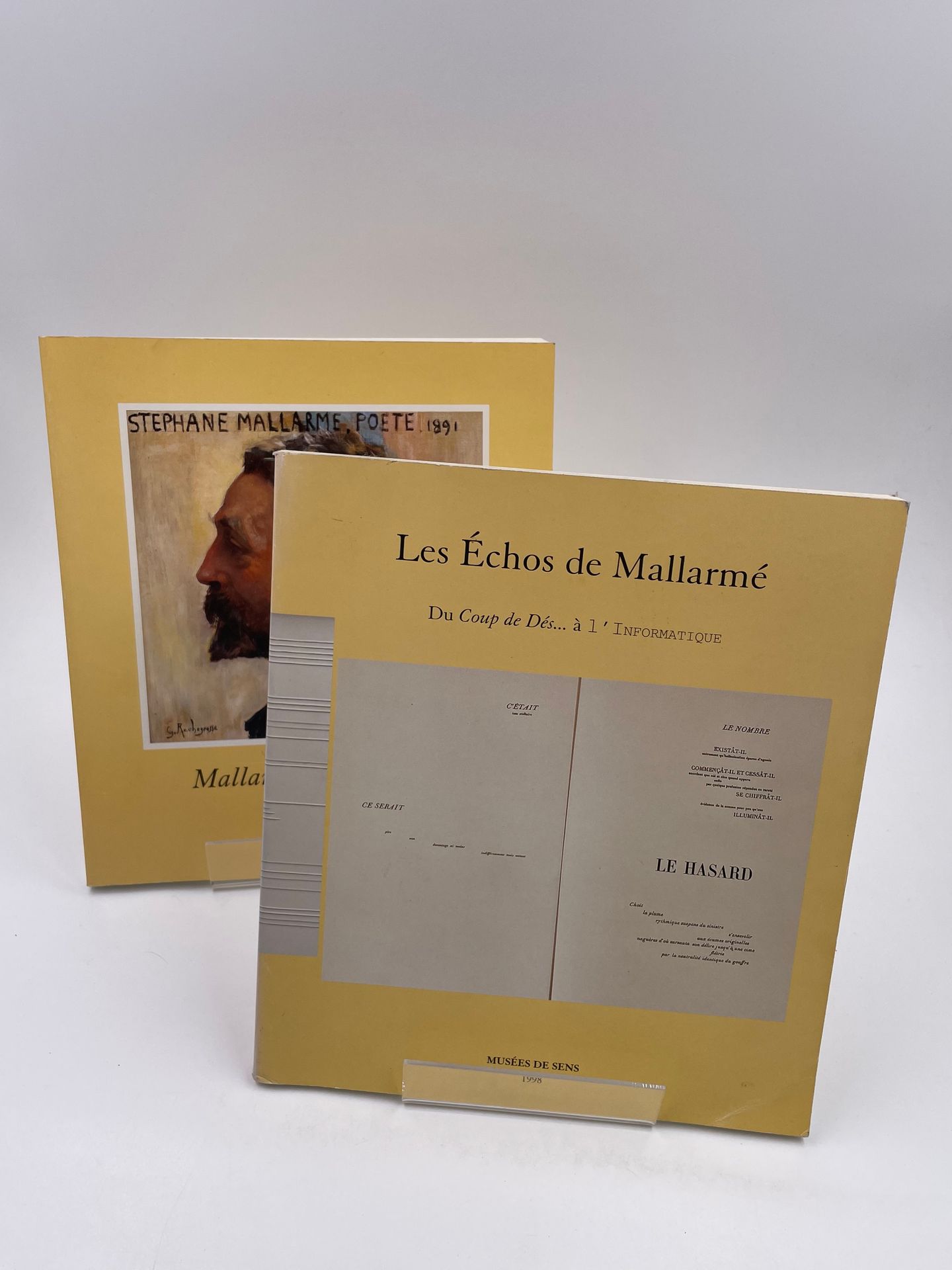 Null 2 volumi : 

- Les Échos de Mallarmé, Mallarmé e la tipografia", (Du Coup d&hellip;