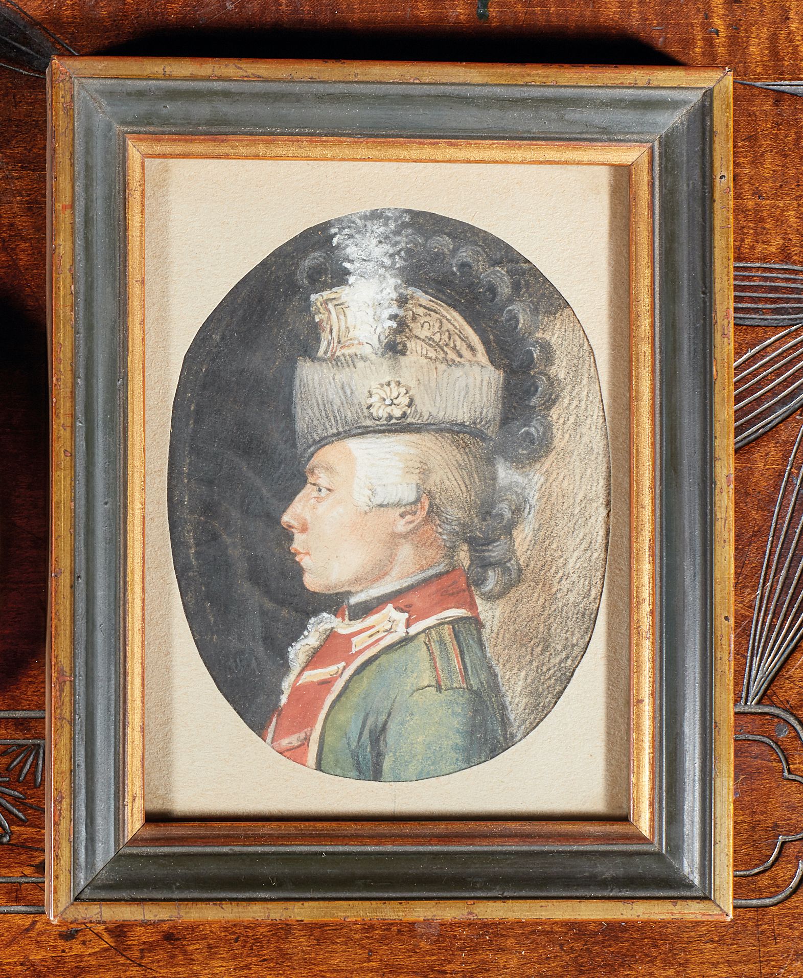 Ecole FRANÇAISE, fin XVIIIe siècle Portrait de l'officier Devaux, de profil
Cray&hellip;