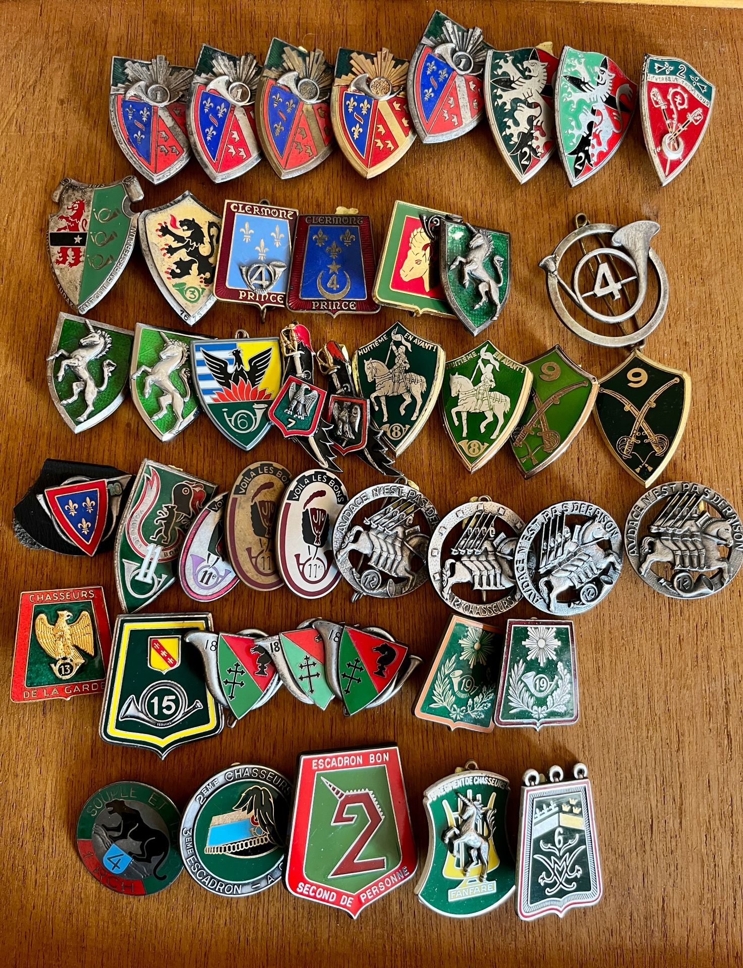 Null 45 badges of Chasseurs à cheval