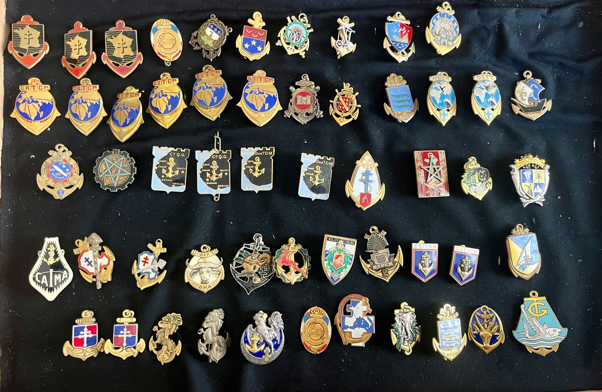 Null 54 base badges, large unit depots, Caima and various