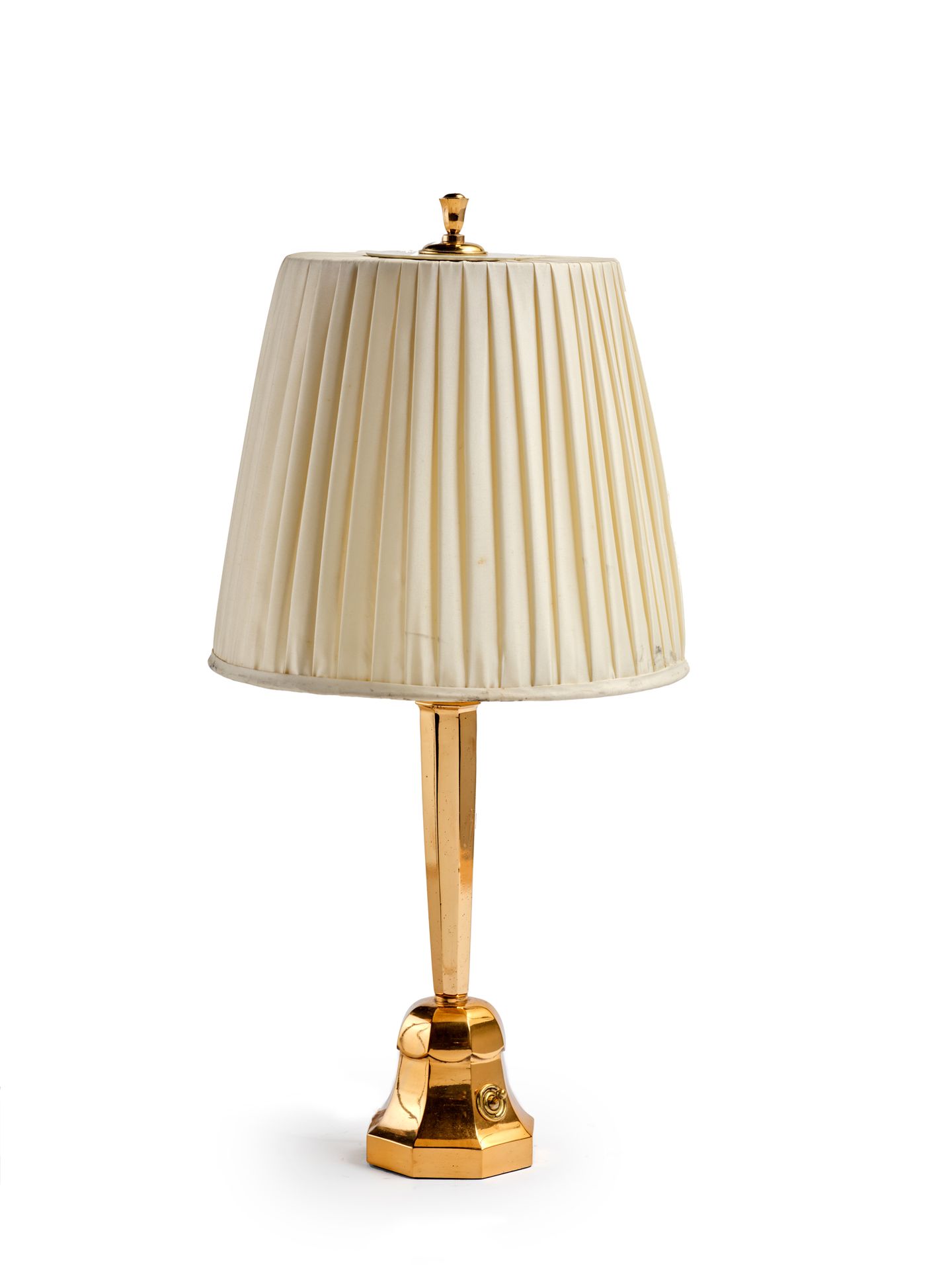 René PROU (1889-1947) Lampe de table à jambe fuselée et facettée sur base lestée&hellip;